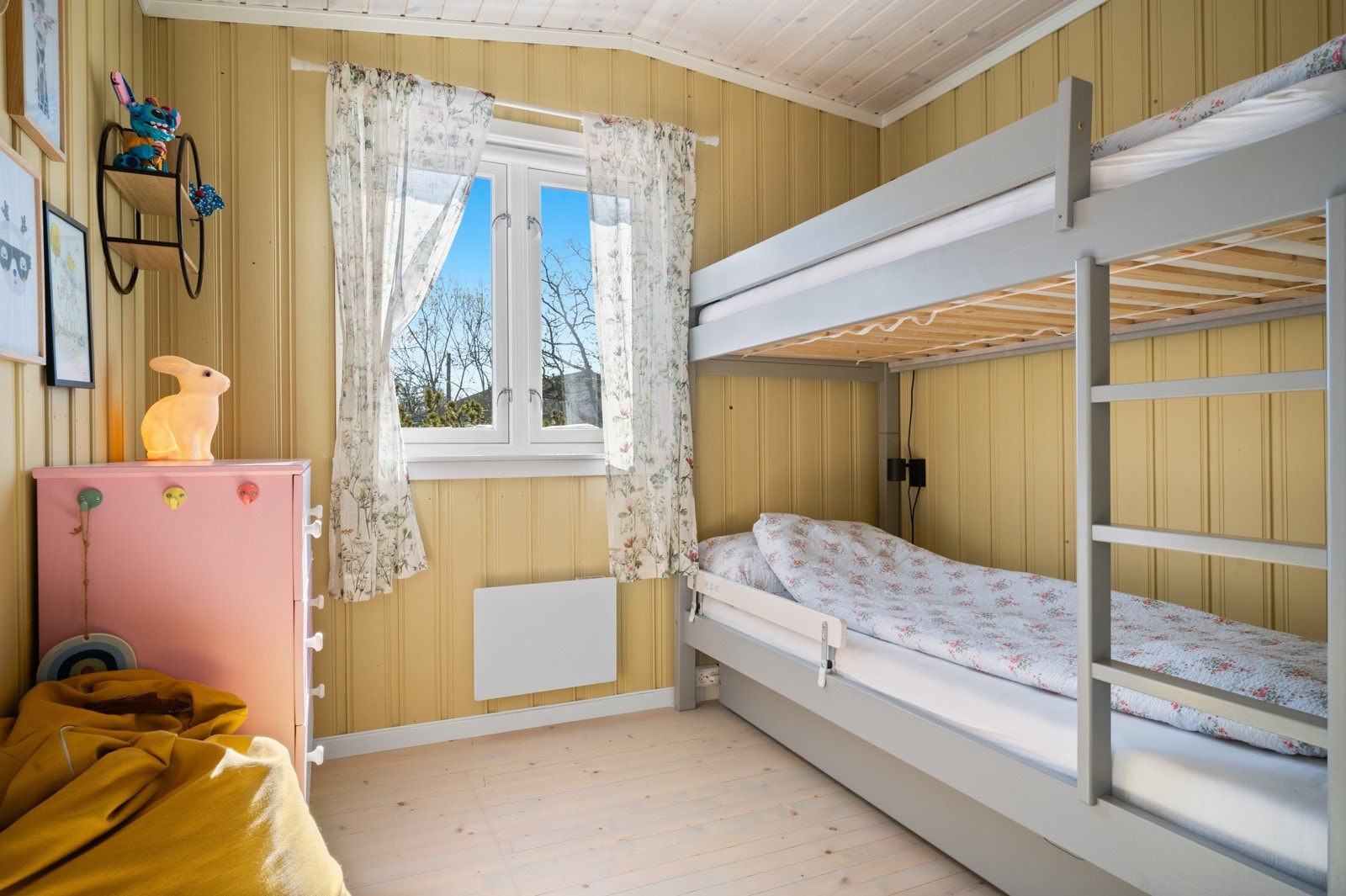 Soverom #3 - Det er en ekstra sengeplass i sengeskuffen! Galleribilde