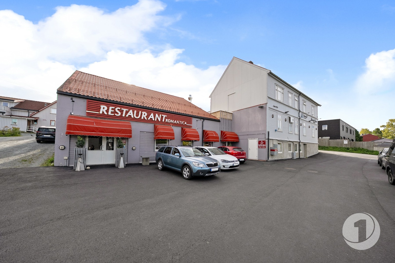 Romantica er en av flere populære restauranter for beboerne på Ranheim, her kan man nyte god mat og drikke i et trivelig miljø. Galleribilde
