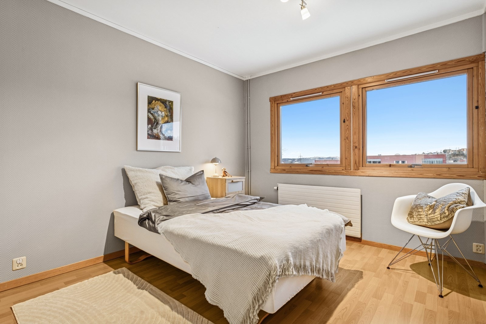 3 gode soverom på 11,5 kvm, 10 kvm, og 7 kvm. Galleribilde