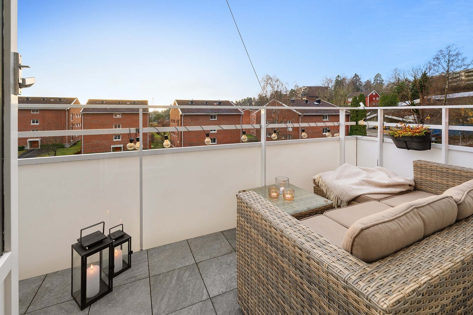 Nabolaget preges av en god miks av familier, etablerte, eldre og yngre beboere Galleribilde