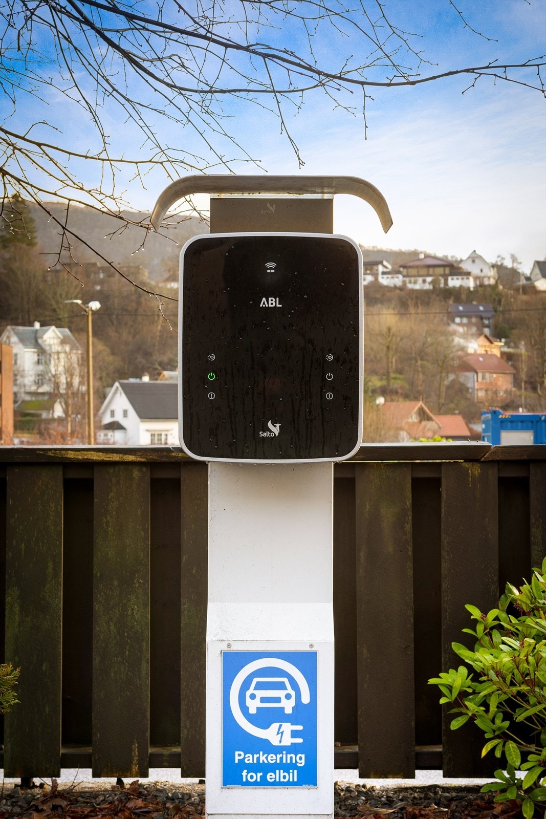 Elbil lading koster kr 500,- som faktureres via felleskostnadene. Galleribilde