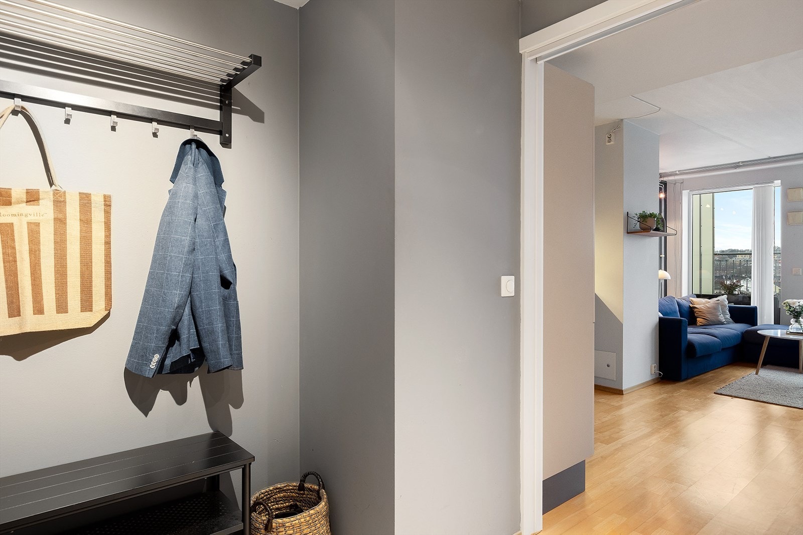 Gang med opphengsmuligheter - smart og plassbesparende. Galleribilde