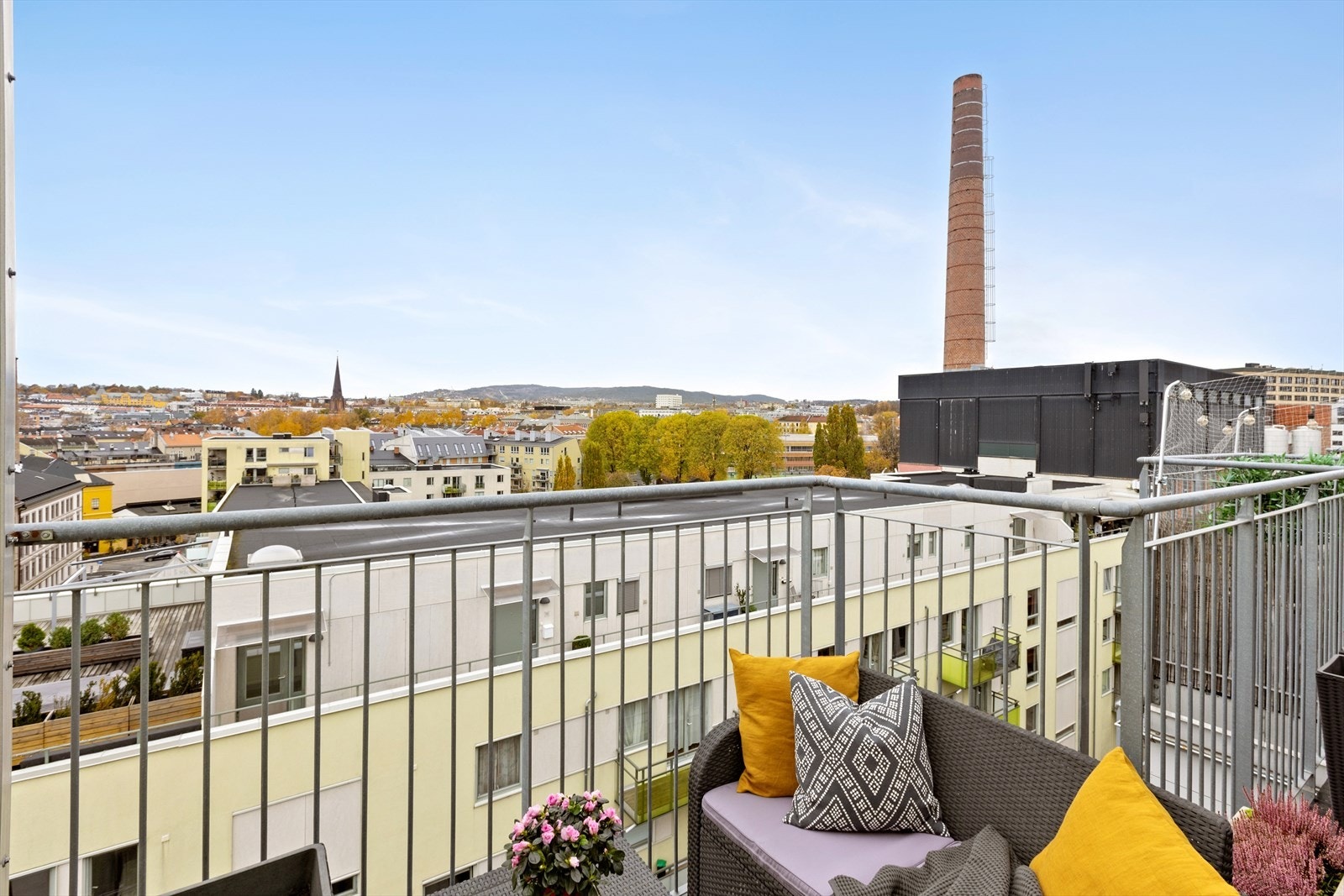 Utsikt fra balkong. Galleribilde