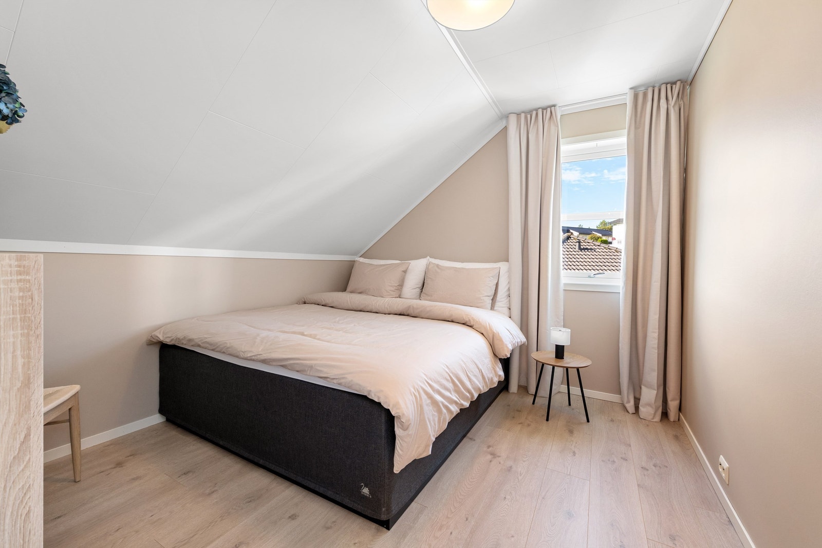 Soverom 1 i 2. etasje Galleribilde