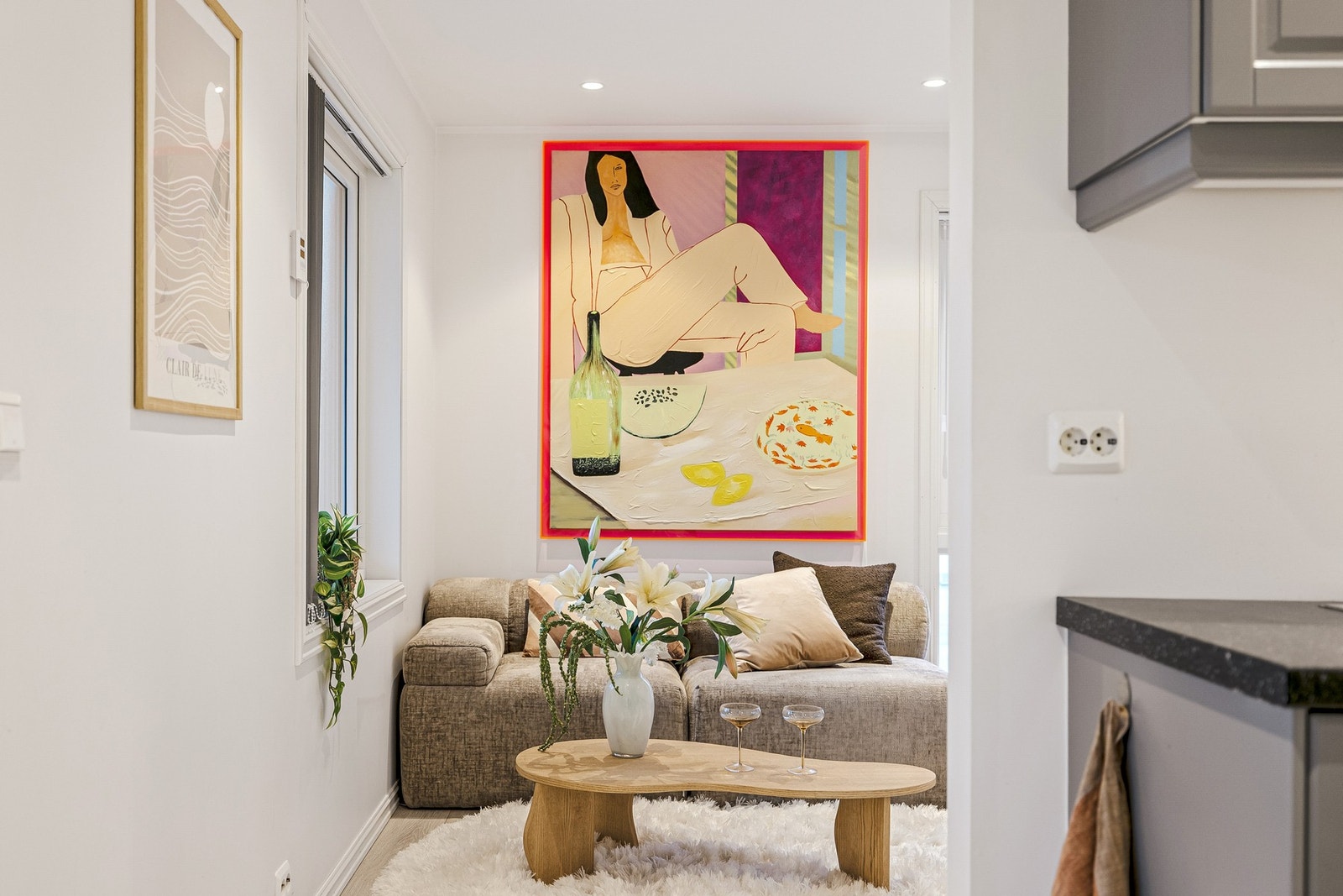 Videre kommer vi til enda en stue på 10,9 kvadratmeter Galleribilde