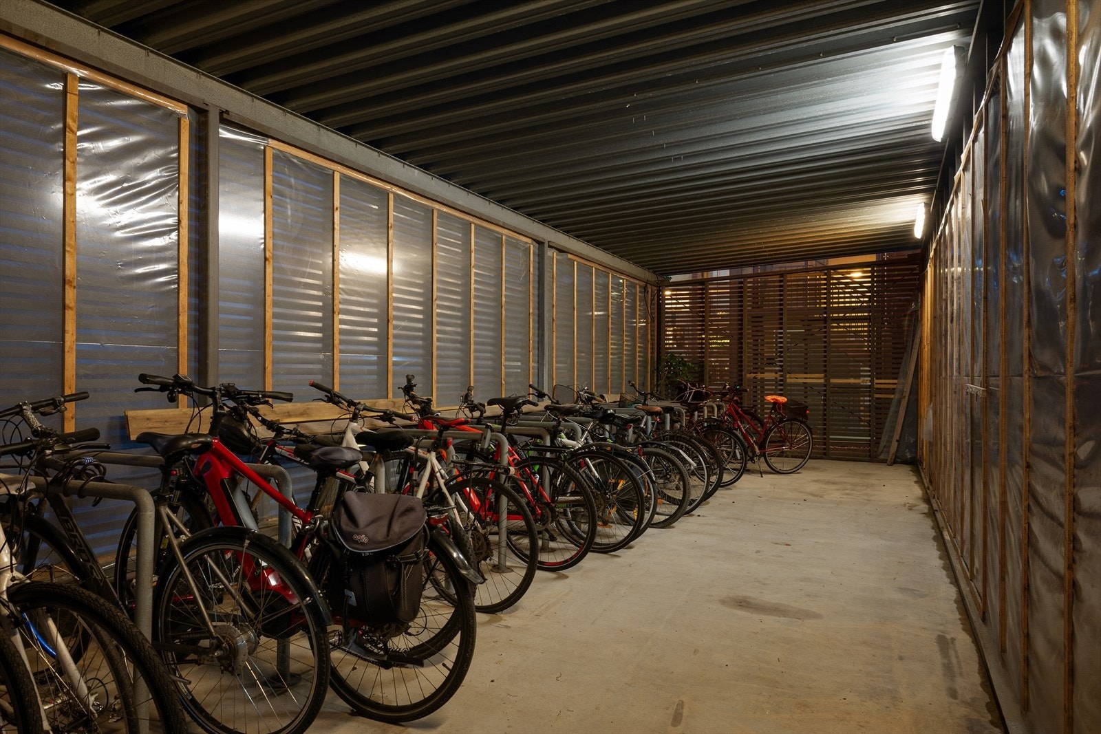 Felles sykkelskur for beboerne. Galleribilde