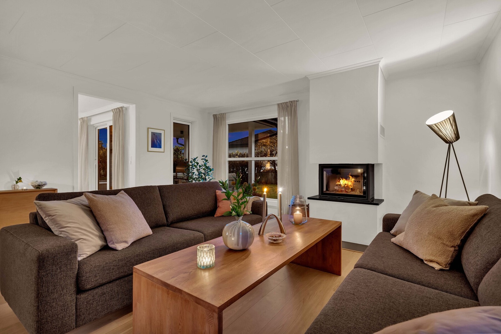 Flere stuer gir en luksus få familieboliger faktisk har: soner. Her kan én se film, én jobbe, én leke - uten kompromisser. Galleribilde