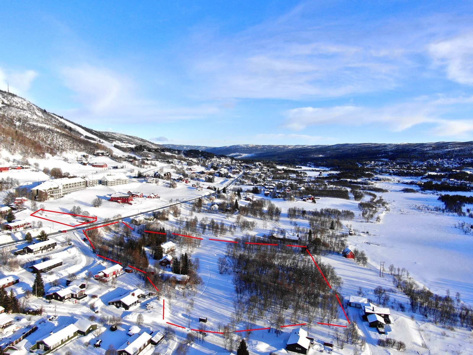 Tomtengrenser er kun illustrajon for å vise innhold. Grenser og proposjoner er ikke 100% Galleribilde