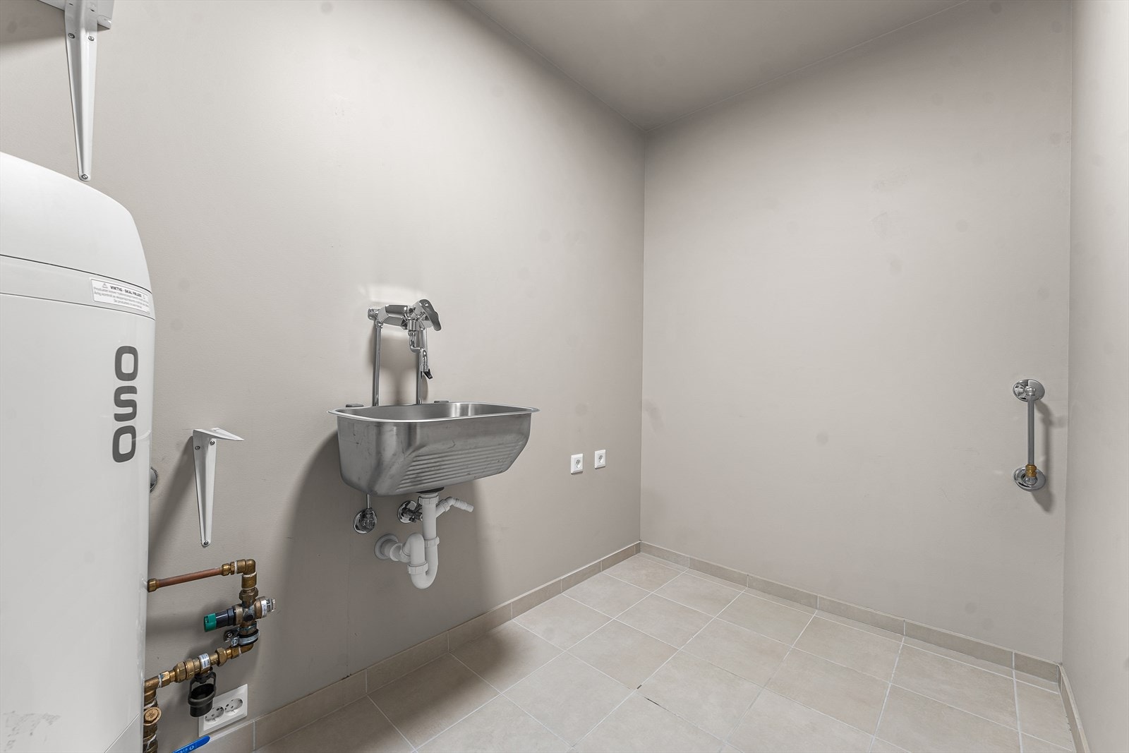 Vaskerom Galleribilde