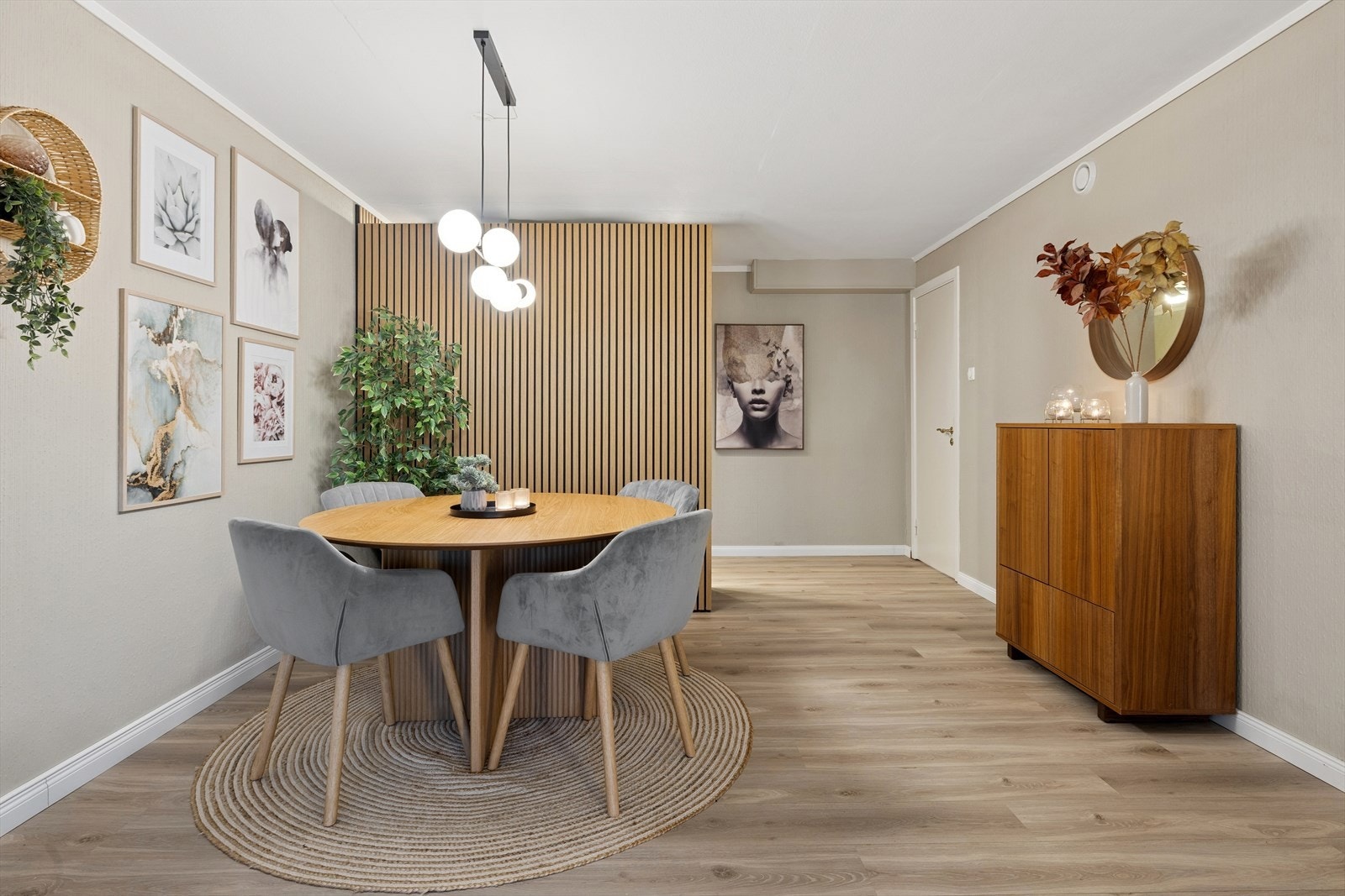 Spisegruppen tar plass i egen sone og inviterer til sosiale og hyggelig måltider med kjente og kjære. Galleribilde