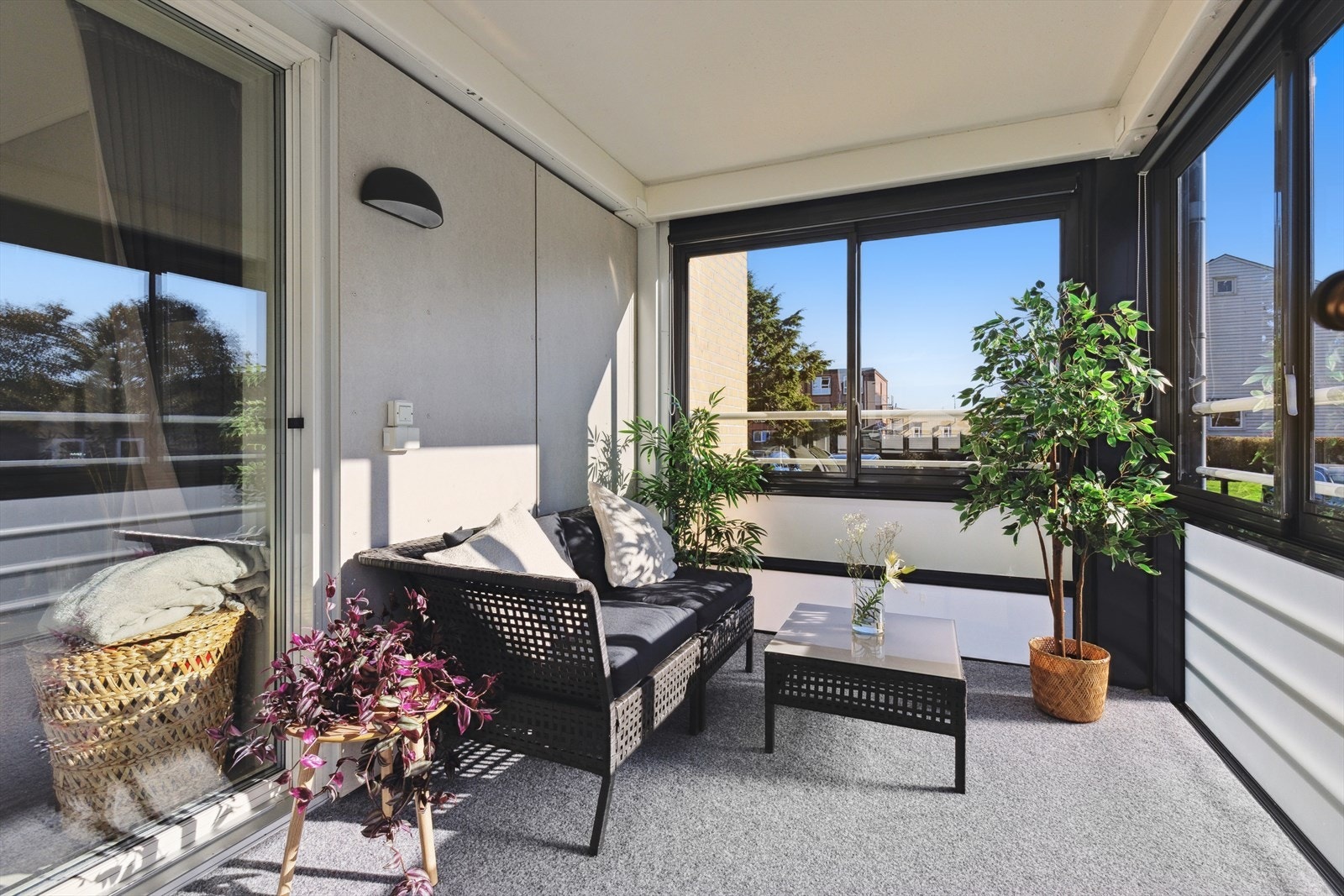 Her er det rikelig med plass for utemøblement. Galleribilde