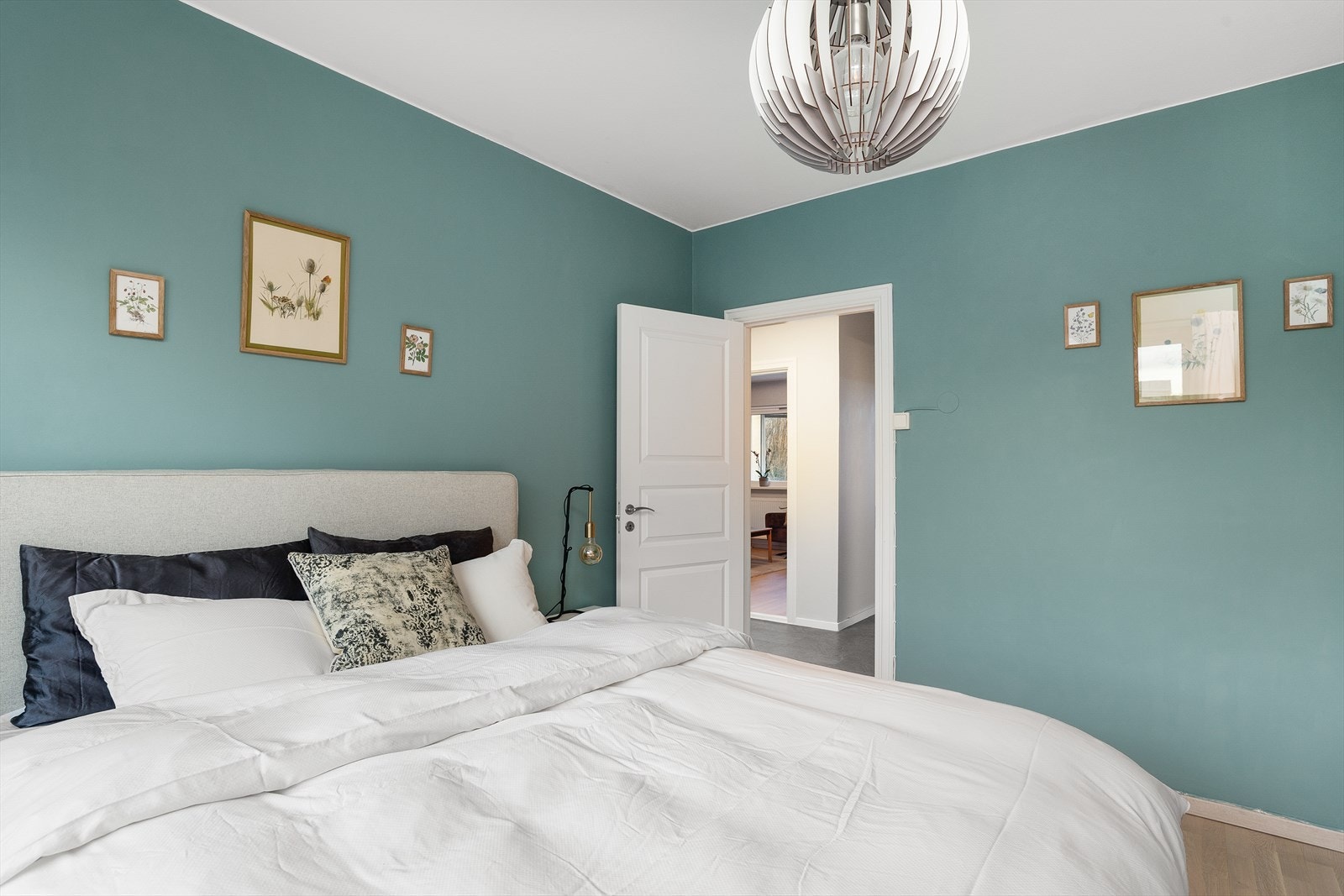 Soverommet har adkomst fra entreen. Galleribilde