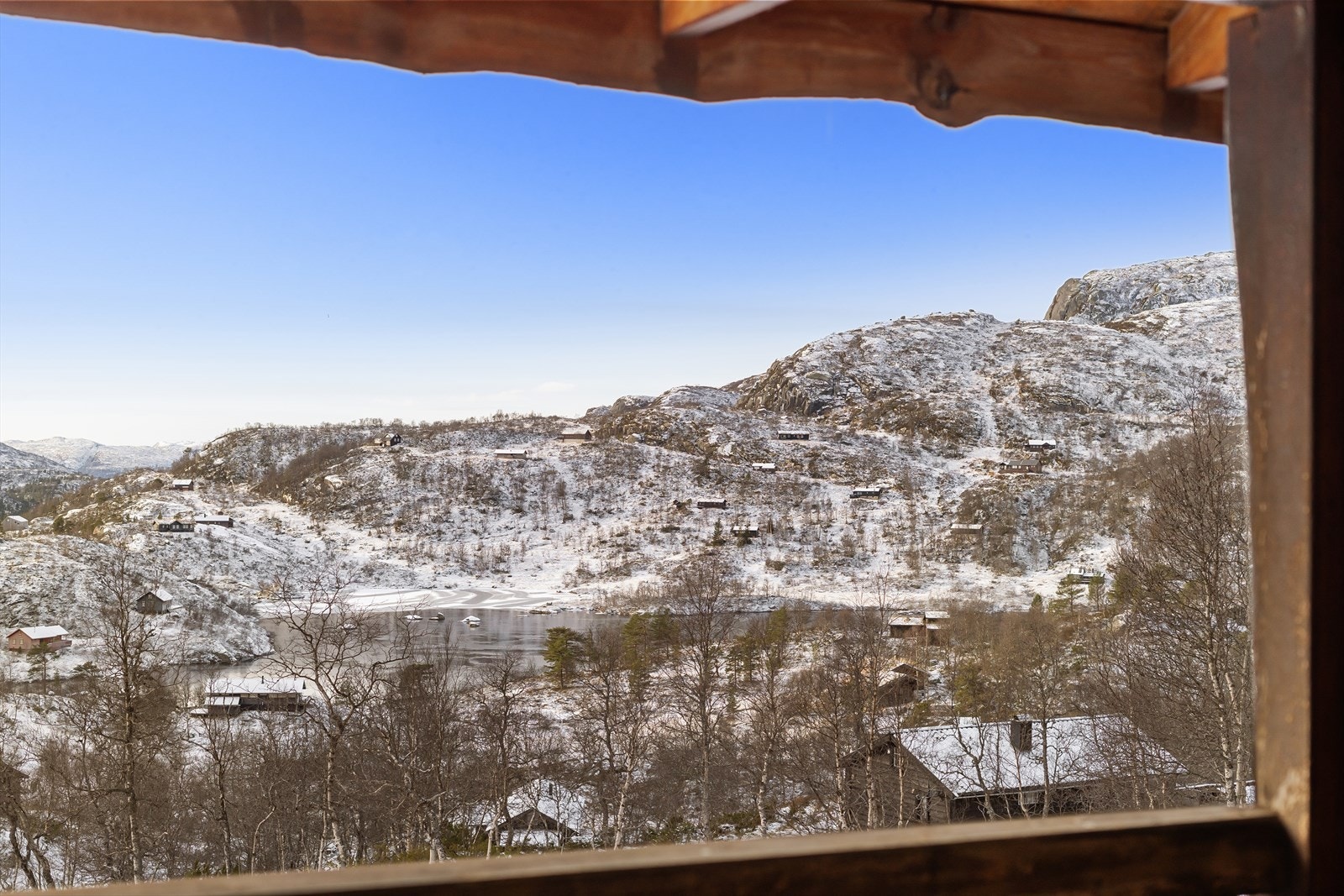 Fin utsikt mot Vardetjørn Galleribilde