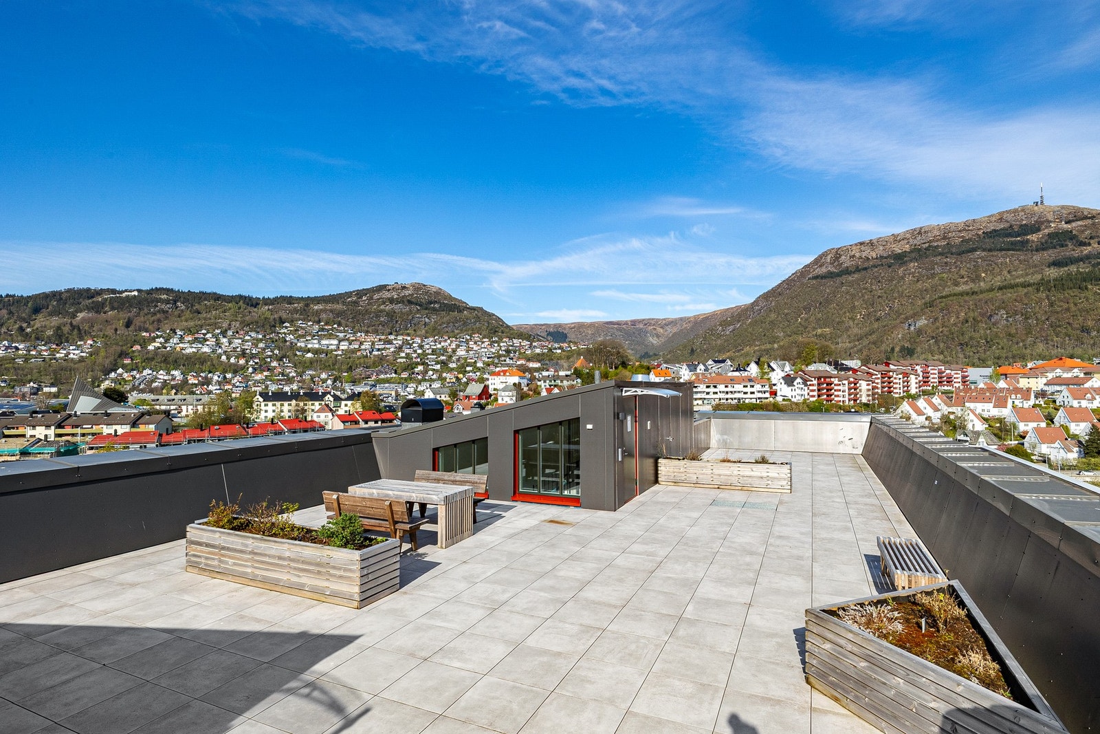 Stor, felles takterrasse med panorama utsikt! Galleribilde