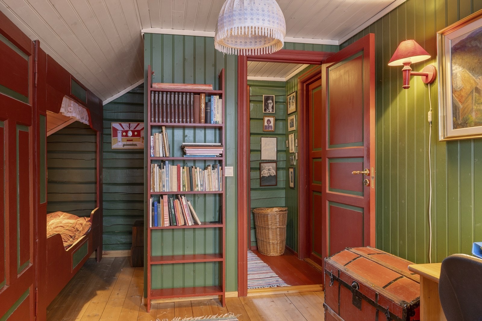 Velkommen opp i andre etasje - Her er soverommene. Galleribilde