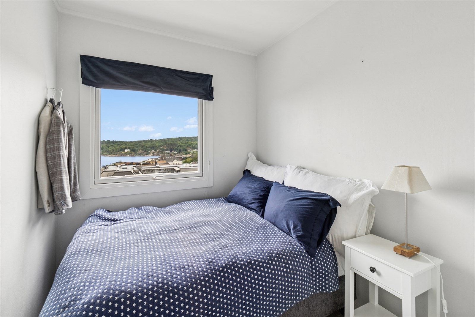 Soverom med sjøutsikt Galleribilde