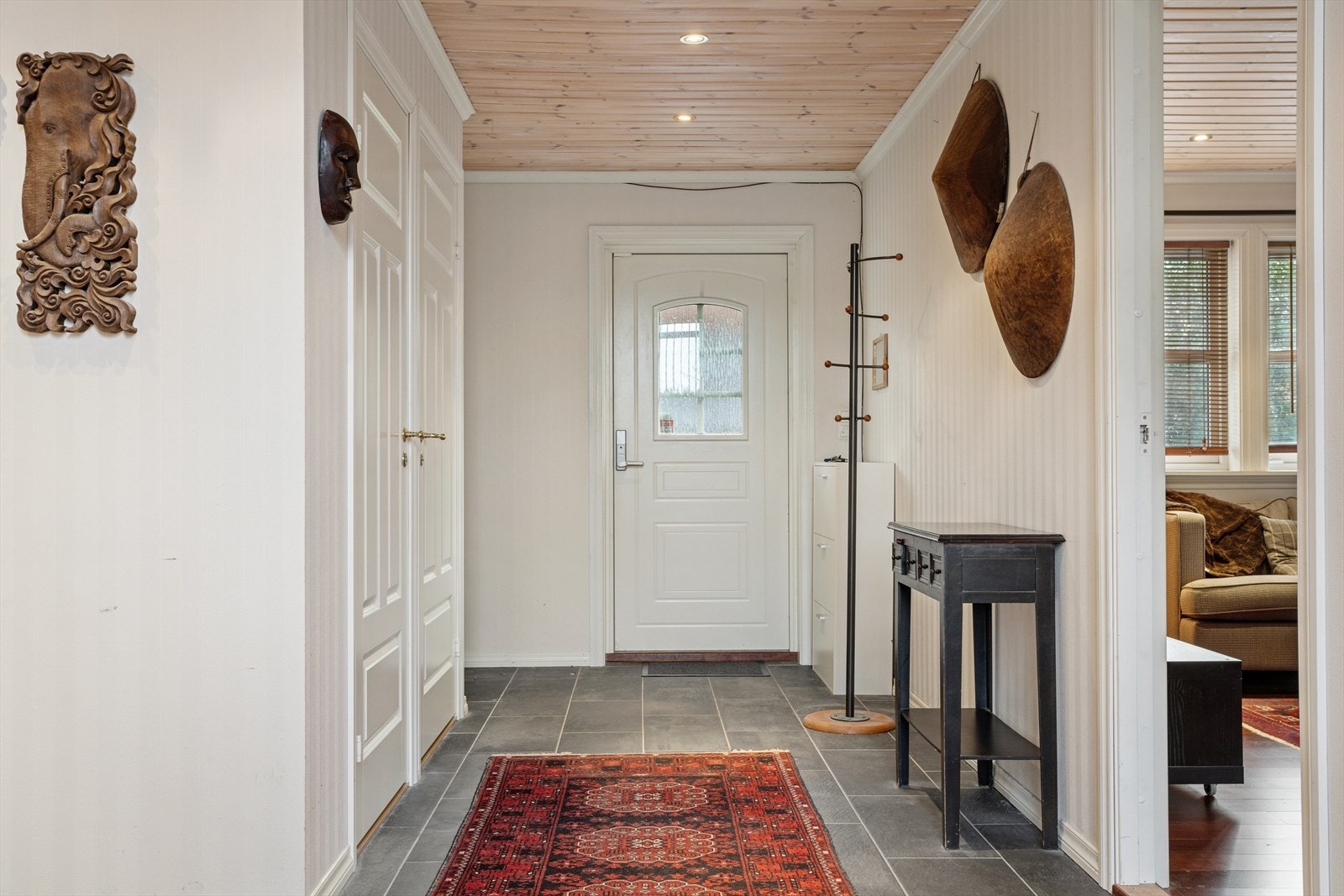 Gangen binder boligens soner sammen på en naturlig måte. Galleribilde