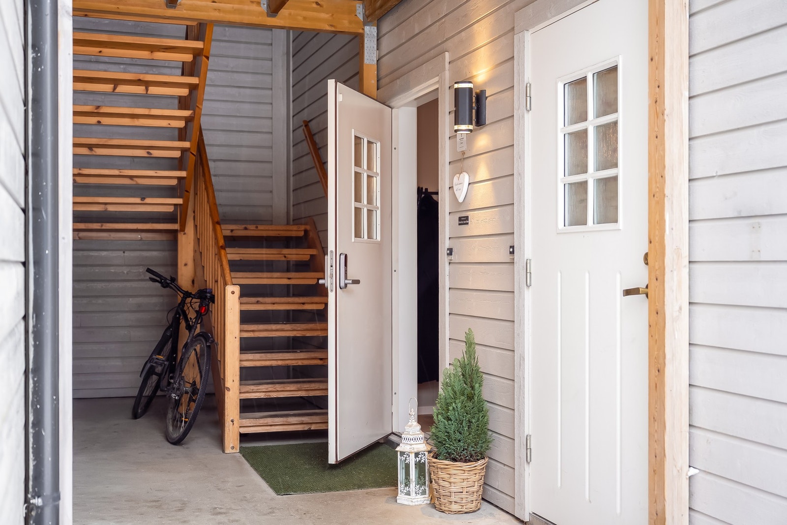 Separat inngang til hybelen Galleribilde