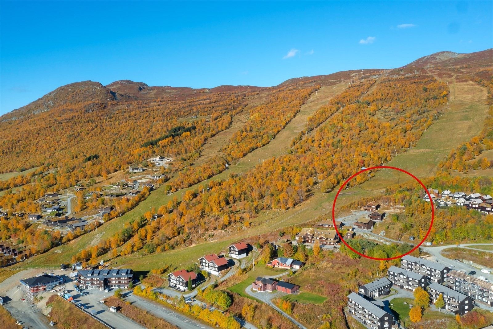 Oversiktsbilde mot skiheisen Galleribilde