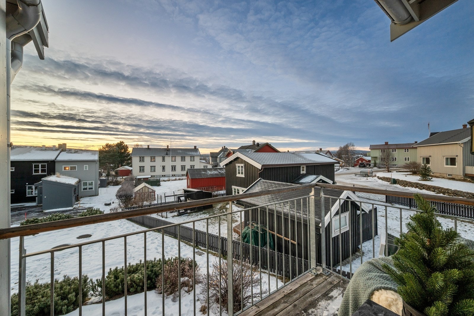 Utsikt fra balkongen i 2. etasje. Galleribilde
