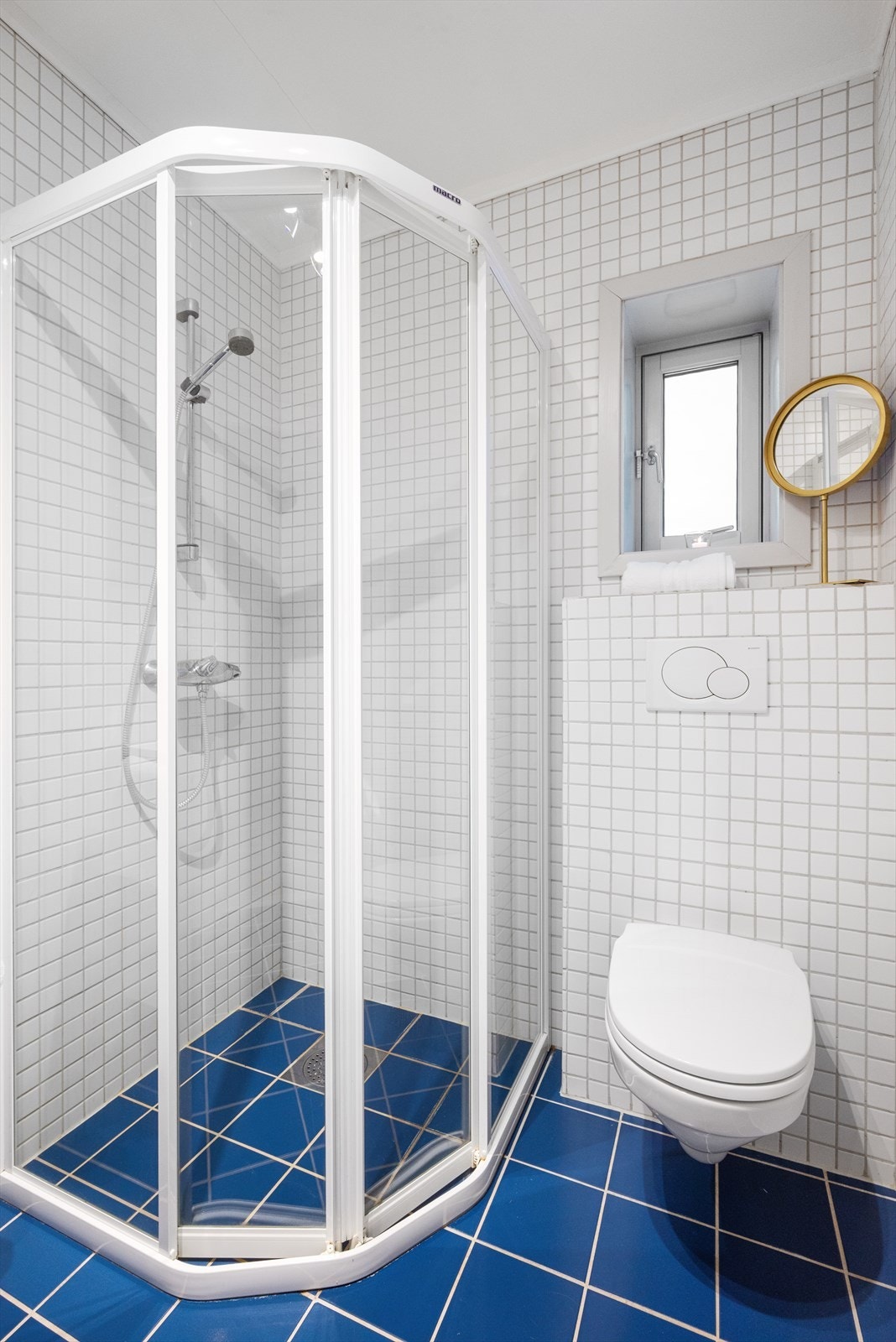 Bad i 2. etasje. Galleribilde