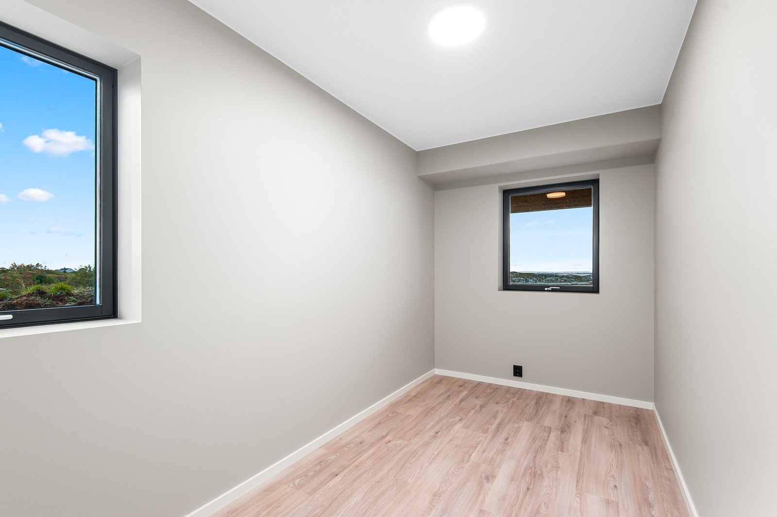 Det er 2 soverom i hver etasje Galleribilde