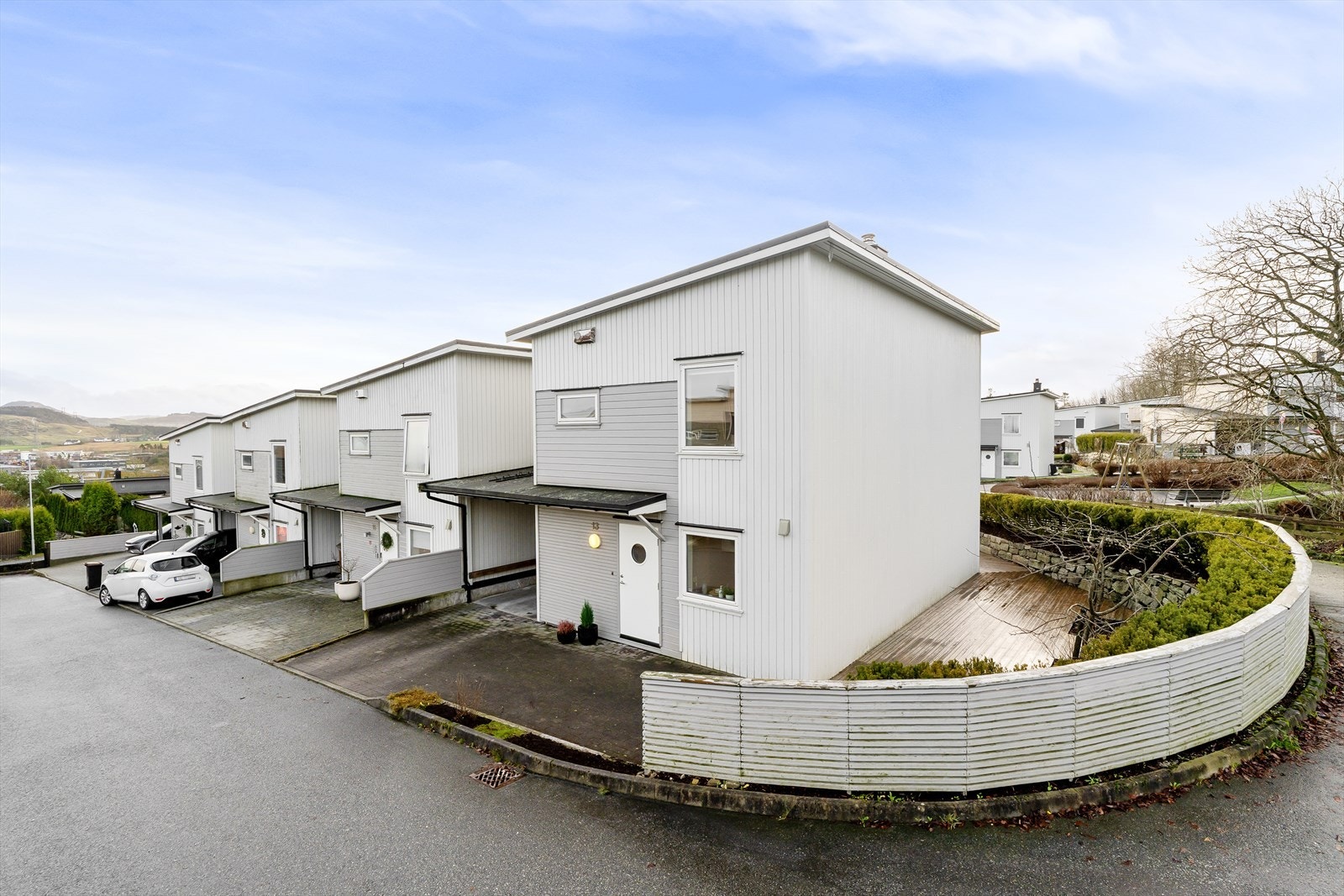 Innholdsrik enebolig i kjede (ende) med attraktiv og barnevennlig beliggenhet på Ganddal. Galleribilde