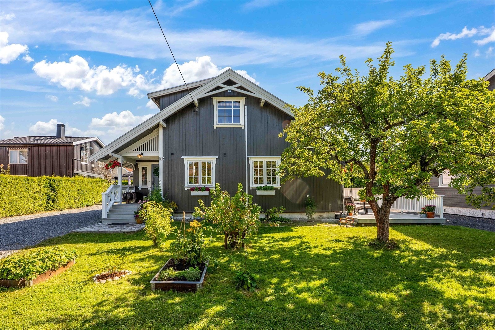 Eiet tomt på 482,6 kvm. Galleribilde