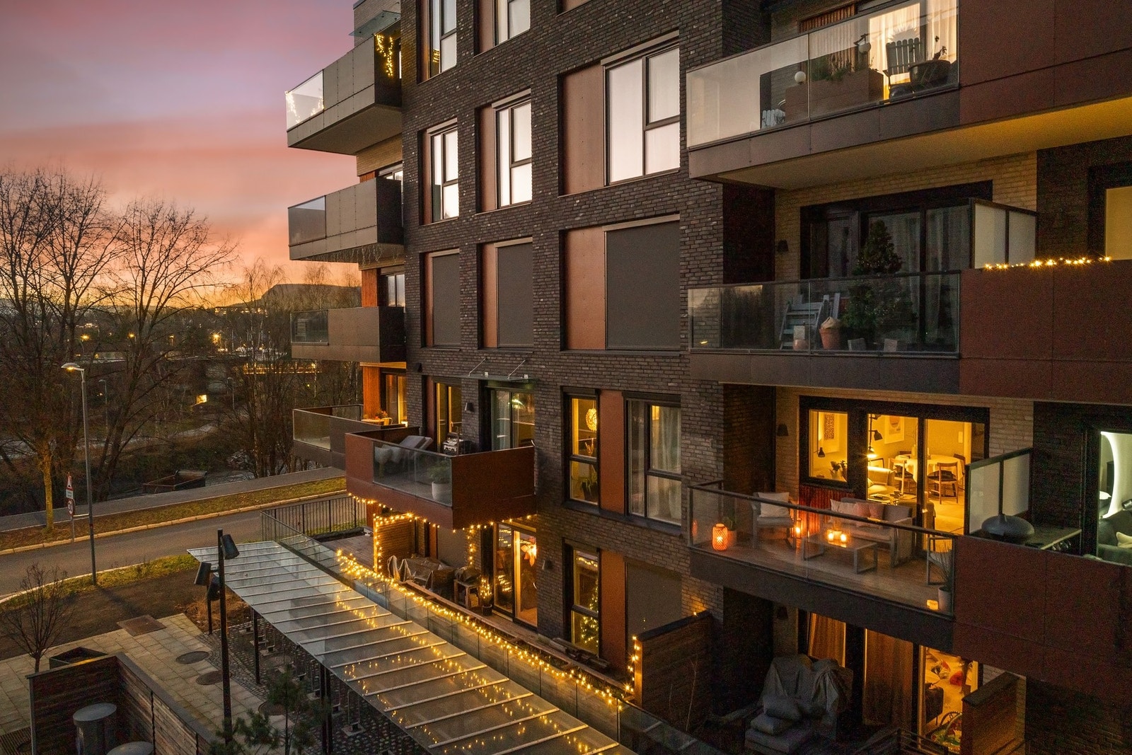 Leiligheten har en god intern beliggenhet i byggets 2. etasje Galleribilde