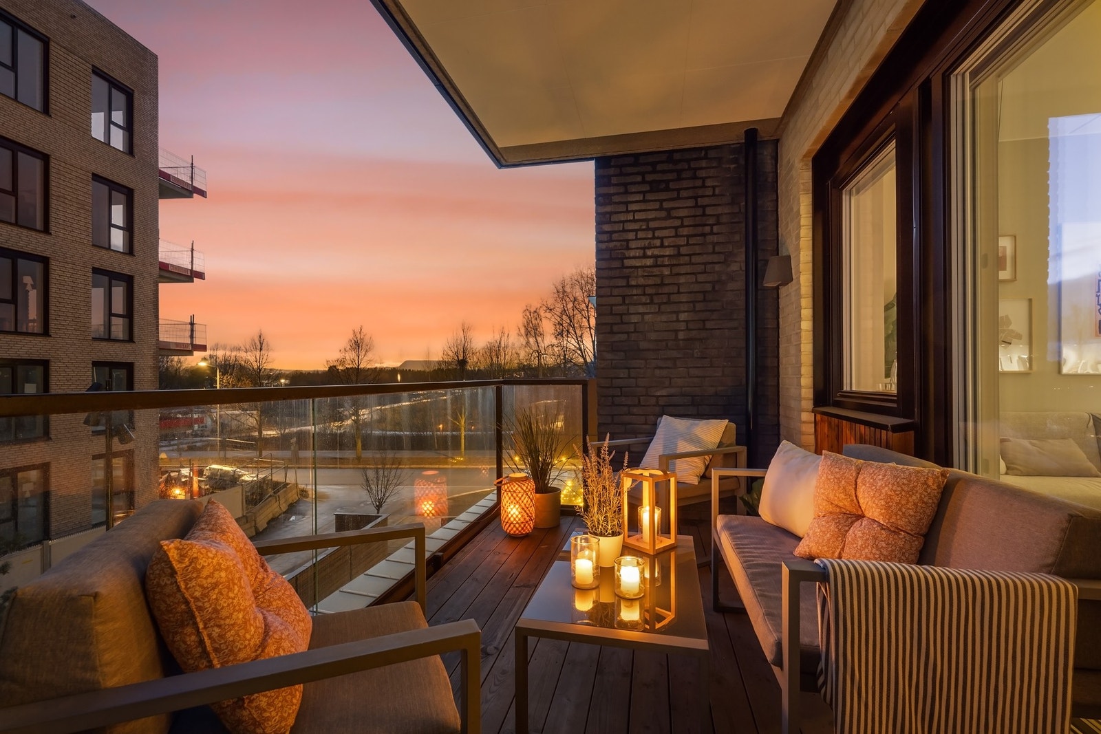 Leiligheten kan skilte med en flott balkong på hele 8 kvm med flott utsyn mot syd/vest Galleribilde