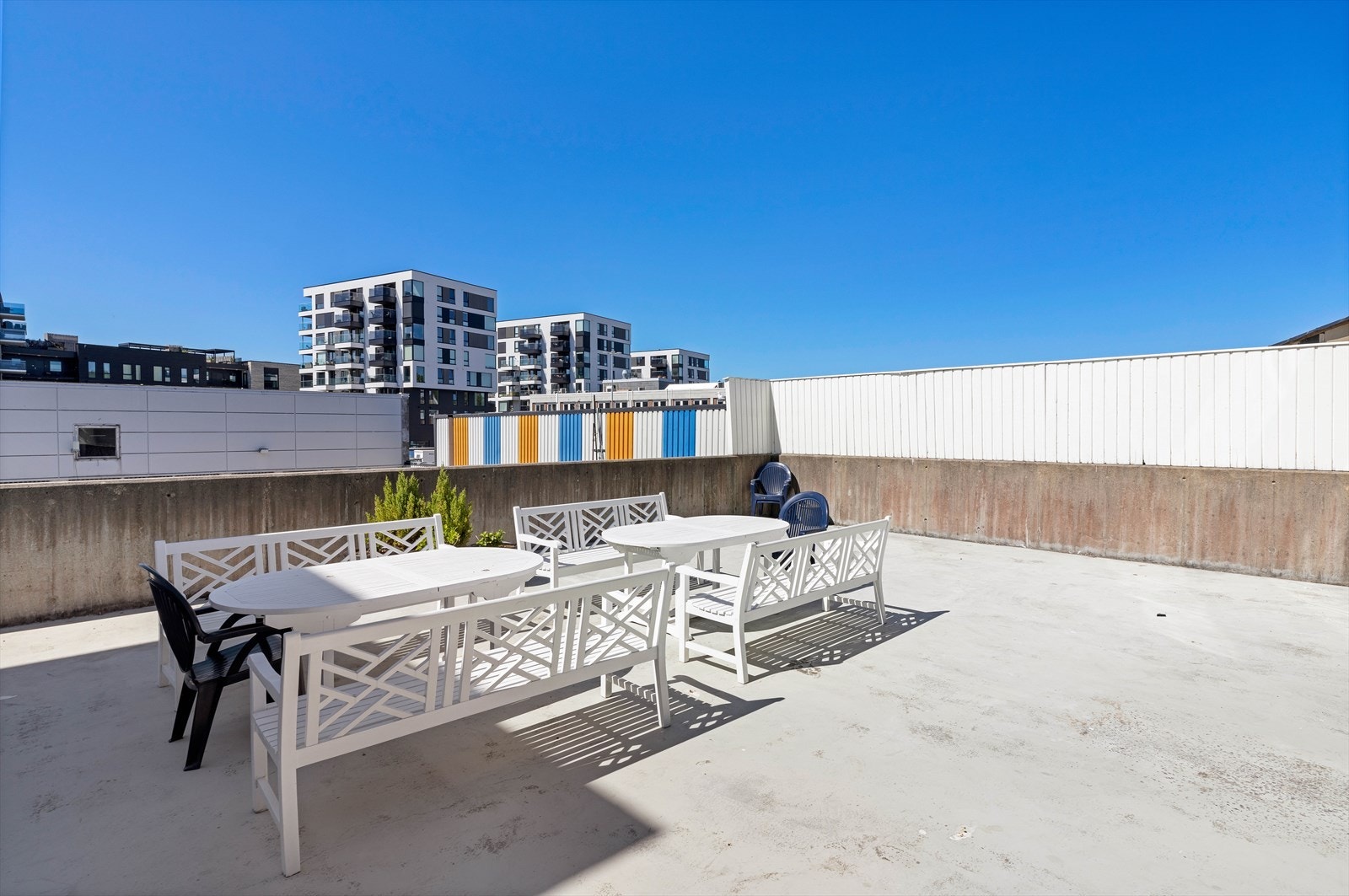 Felles bakgård Galleribilde