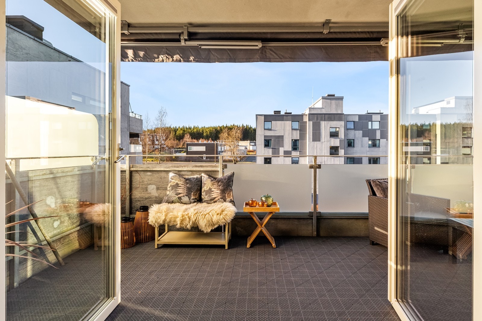 Dette er en innbydende 3-roms leilighet med flott balkong. Galleribilde