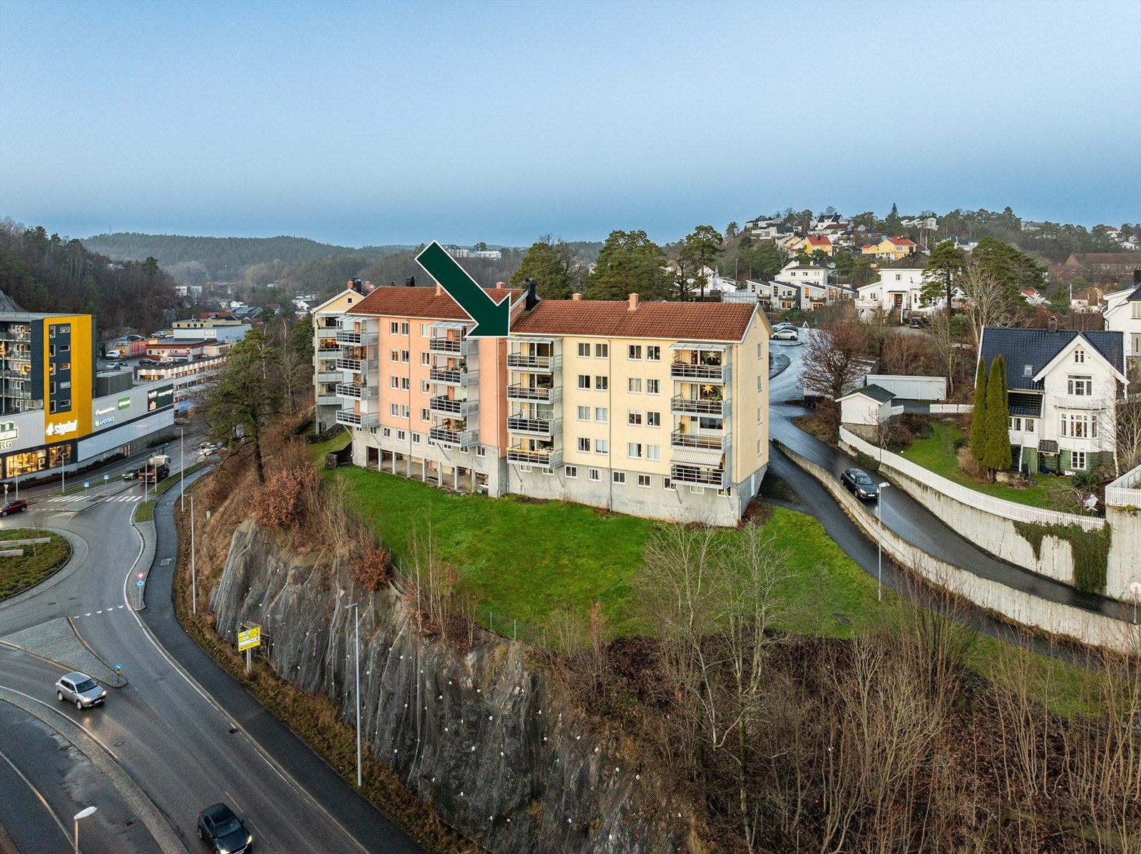 Leiligheten er plassert i 4. etasje og har ekstra fin utsikt. Galleribilde