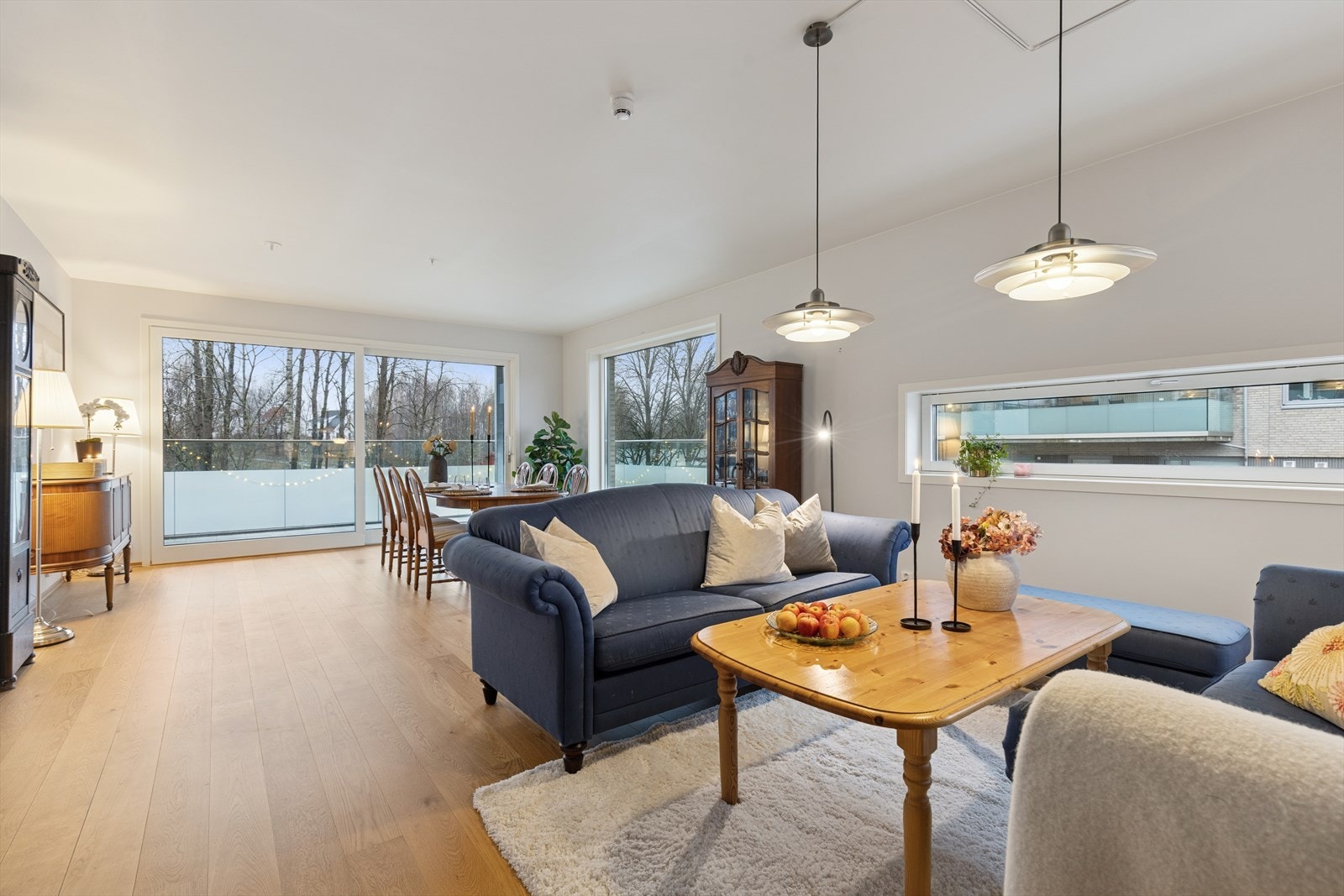 Stor stue som du kan møblere slik du ønsker! Galleribilde