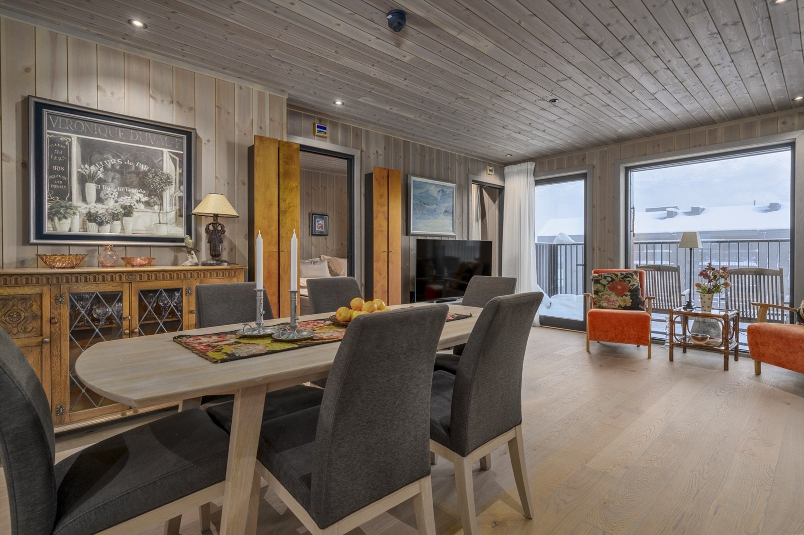 Plass for langbord Galleribilde