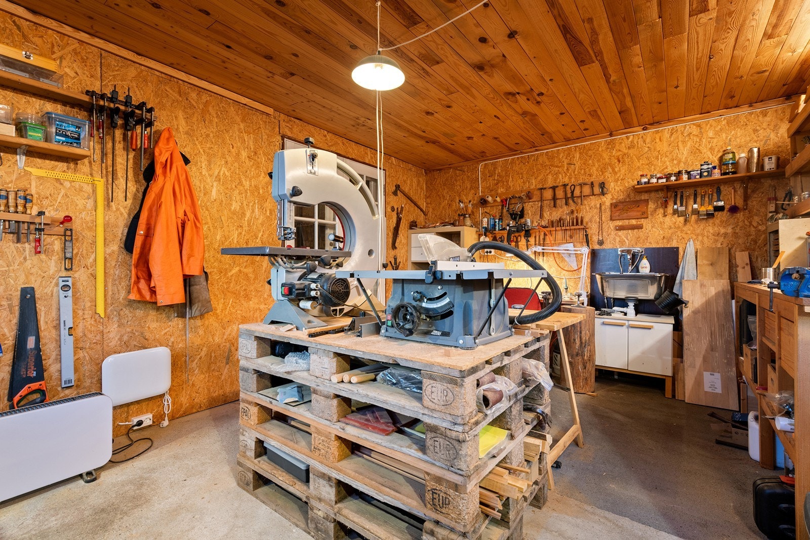 Her kan du drive med diverse prosjekter Galleribilde