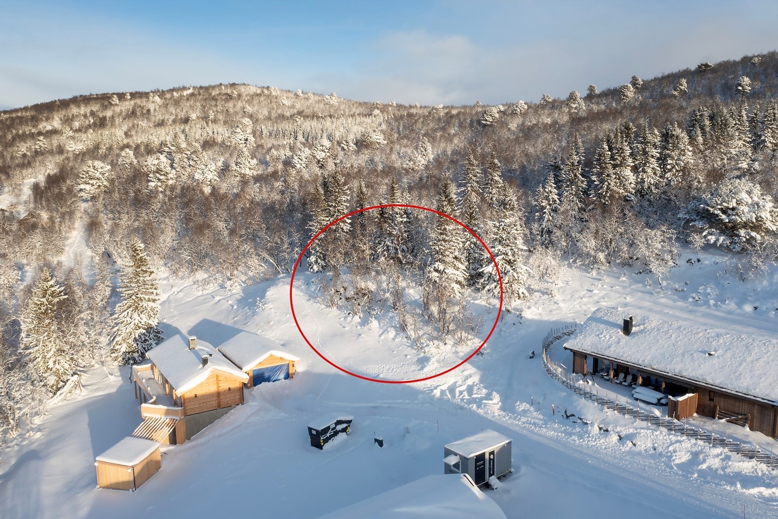 Tomten ligger på 770-777 moh. Galleribilde