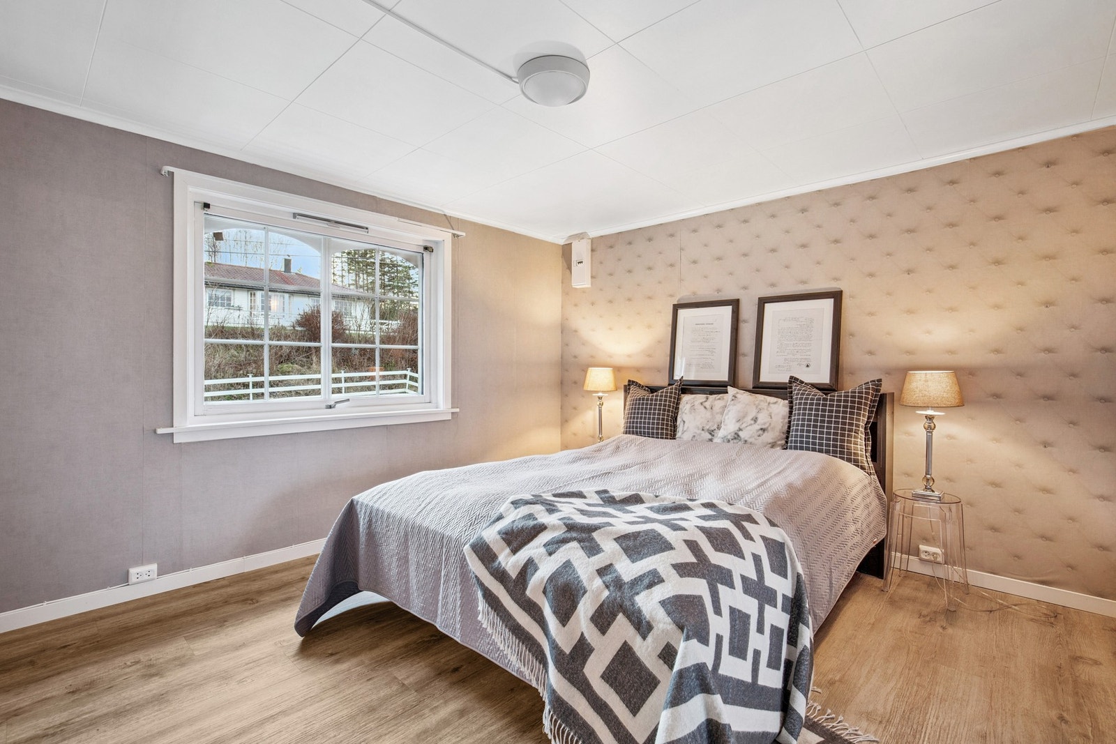 Ett av tre soverom Galleribilde