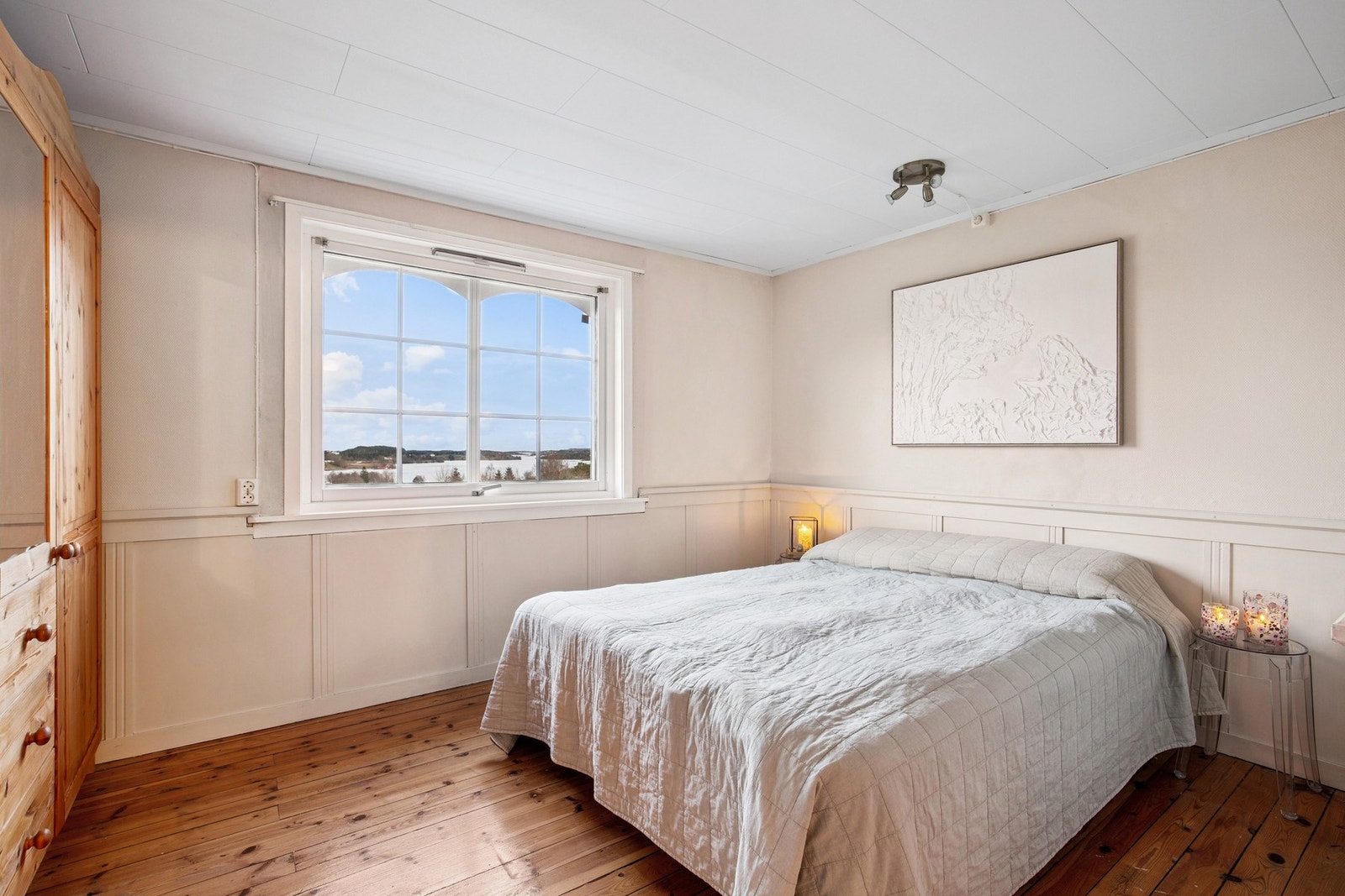 Ett av tre soverom Galleribilde