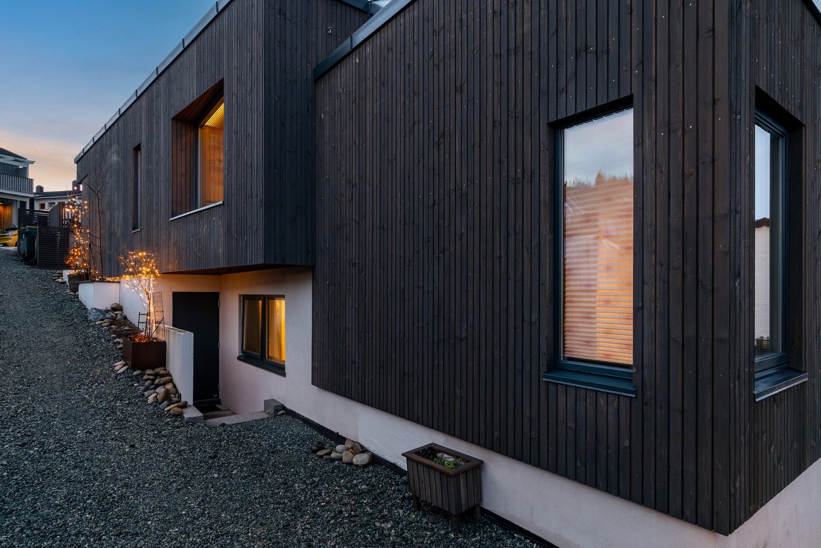 Inngang kjeller. Galleribilde