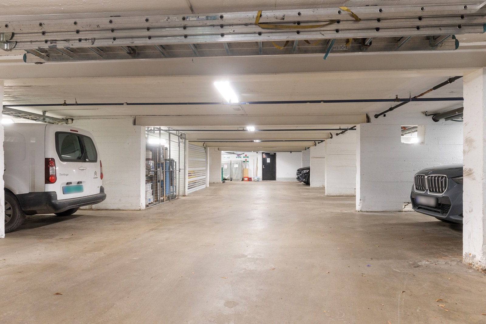 Ved ledighet er det mulig å kjøpe bruksrett til garasjeplass i Parkeringssameiet H-16. Galleribilde