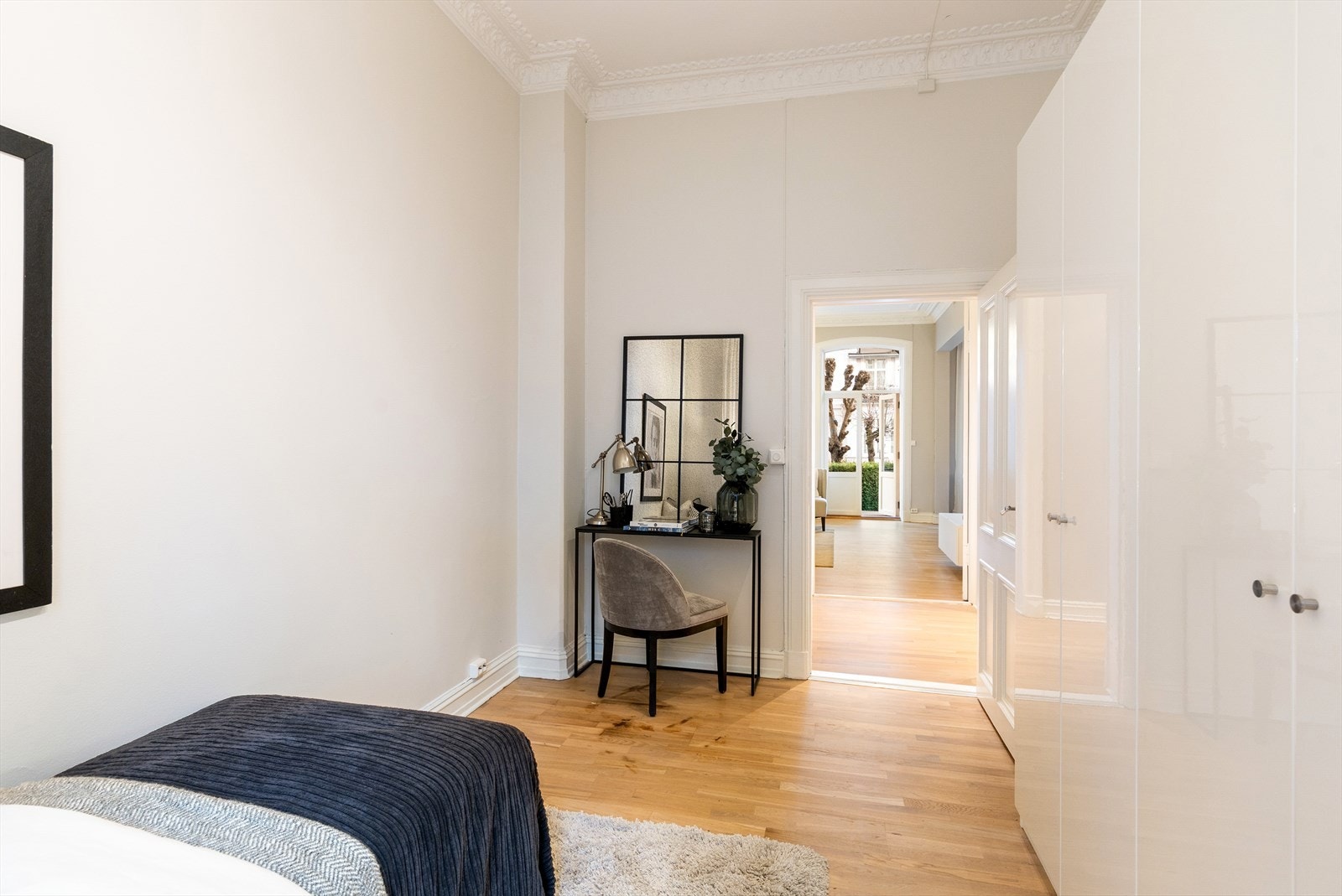 Rommet egner seg svært godt som gjesterom, barnerom eller hjemmekontor, og gir fleksible bruksmuligheter etter behov. Galleribilde