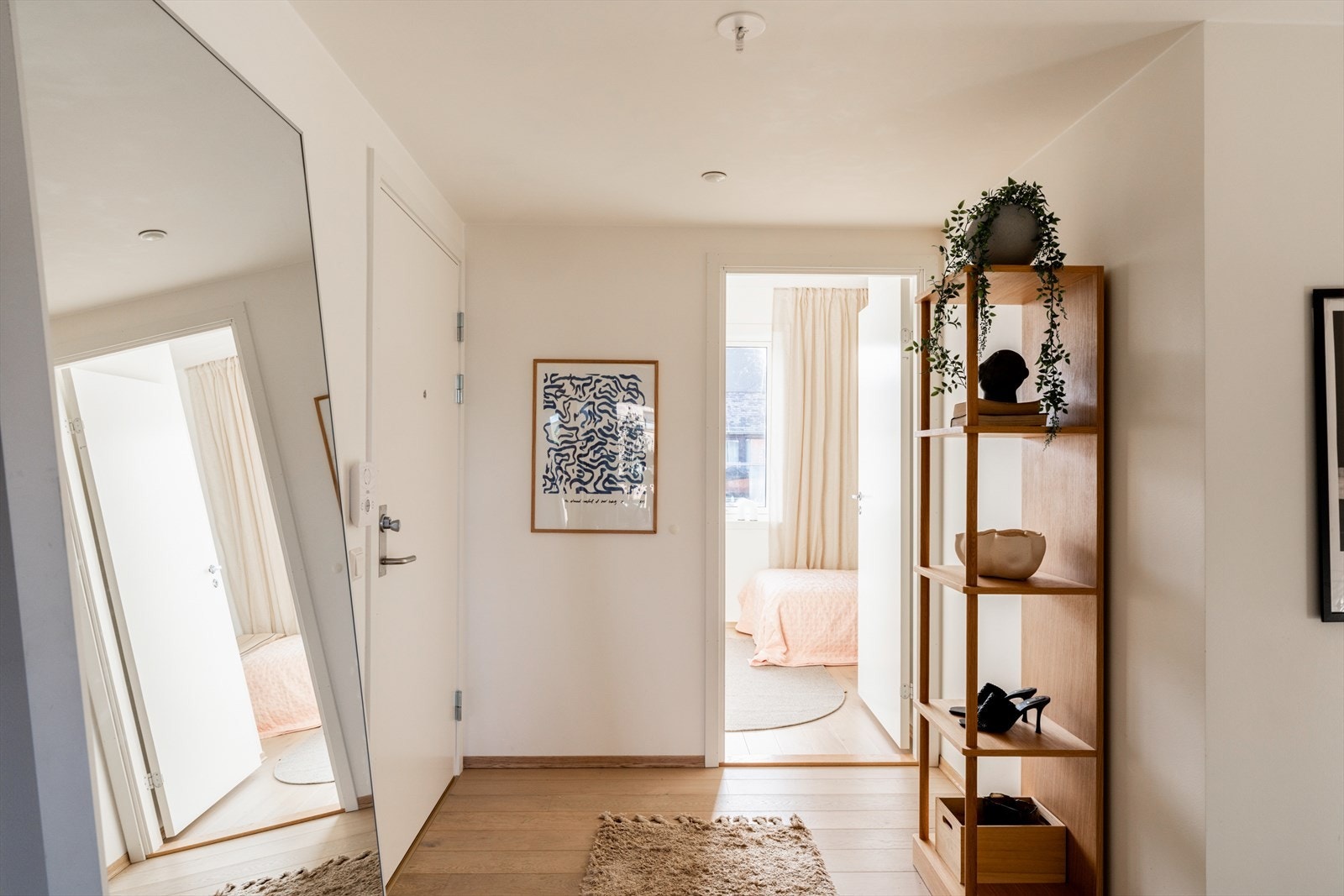 Med tre soverom totalt får dere et hjem som enkelt kan tilpasses ulike behov og livsfaser. Galleribilde