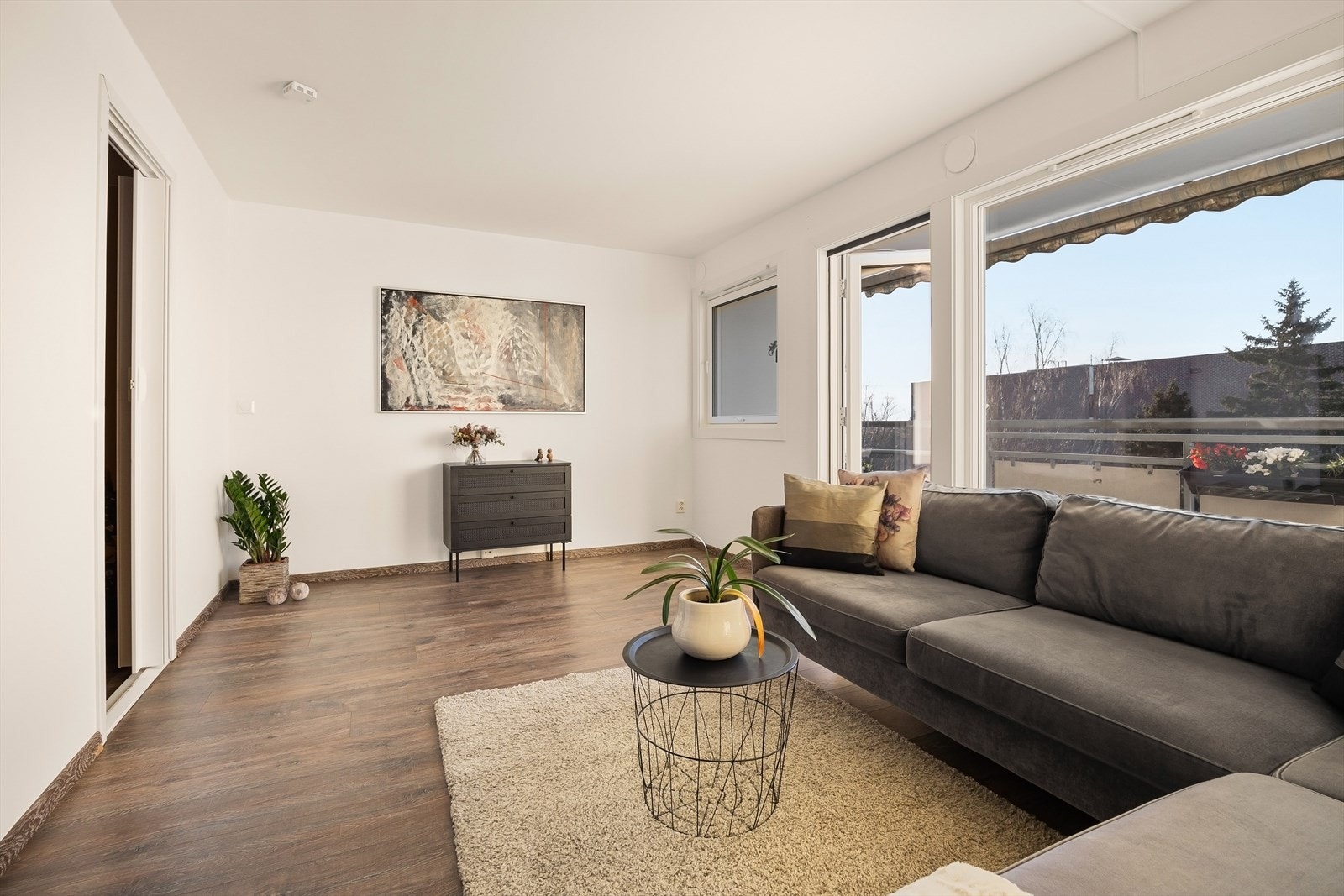 Leiligheten har en god planløsning med separat stue og kjøkken. Galleribilde