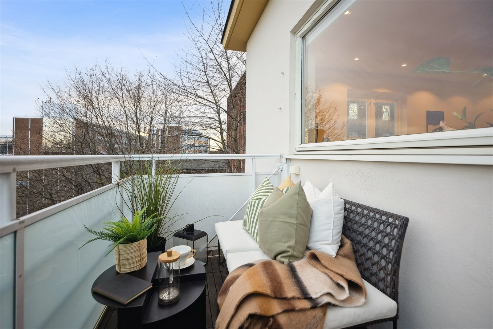 Balkongen er et ideelt sted for avslapning med flott utsikt. Galleribilde