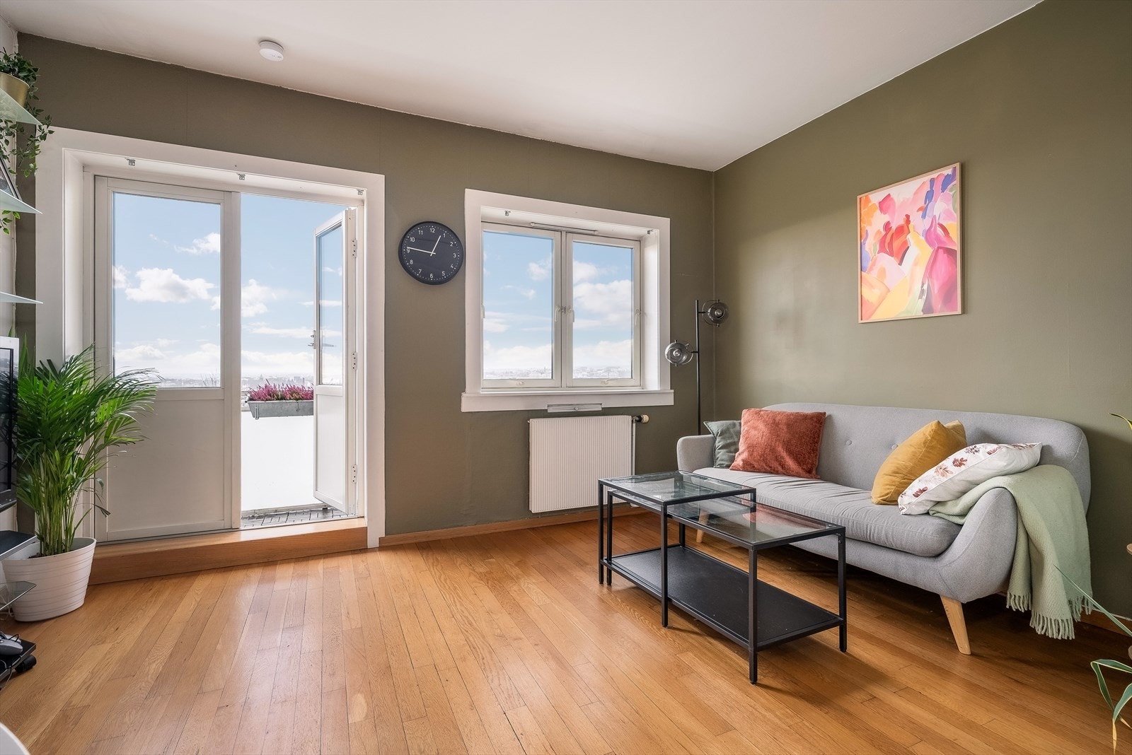 Utgang fra stuen for å ankomme balkong. Galleribilde