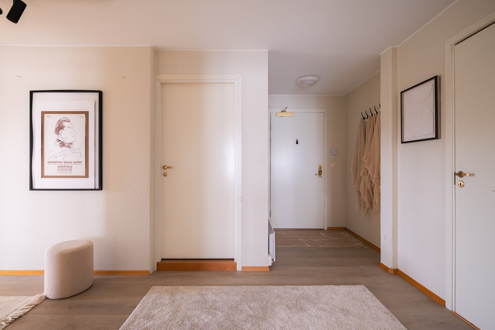 En praktisk innvendig bod er plassert i tilknytning til gangen. Galleribilde