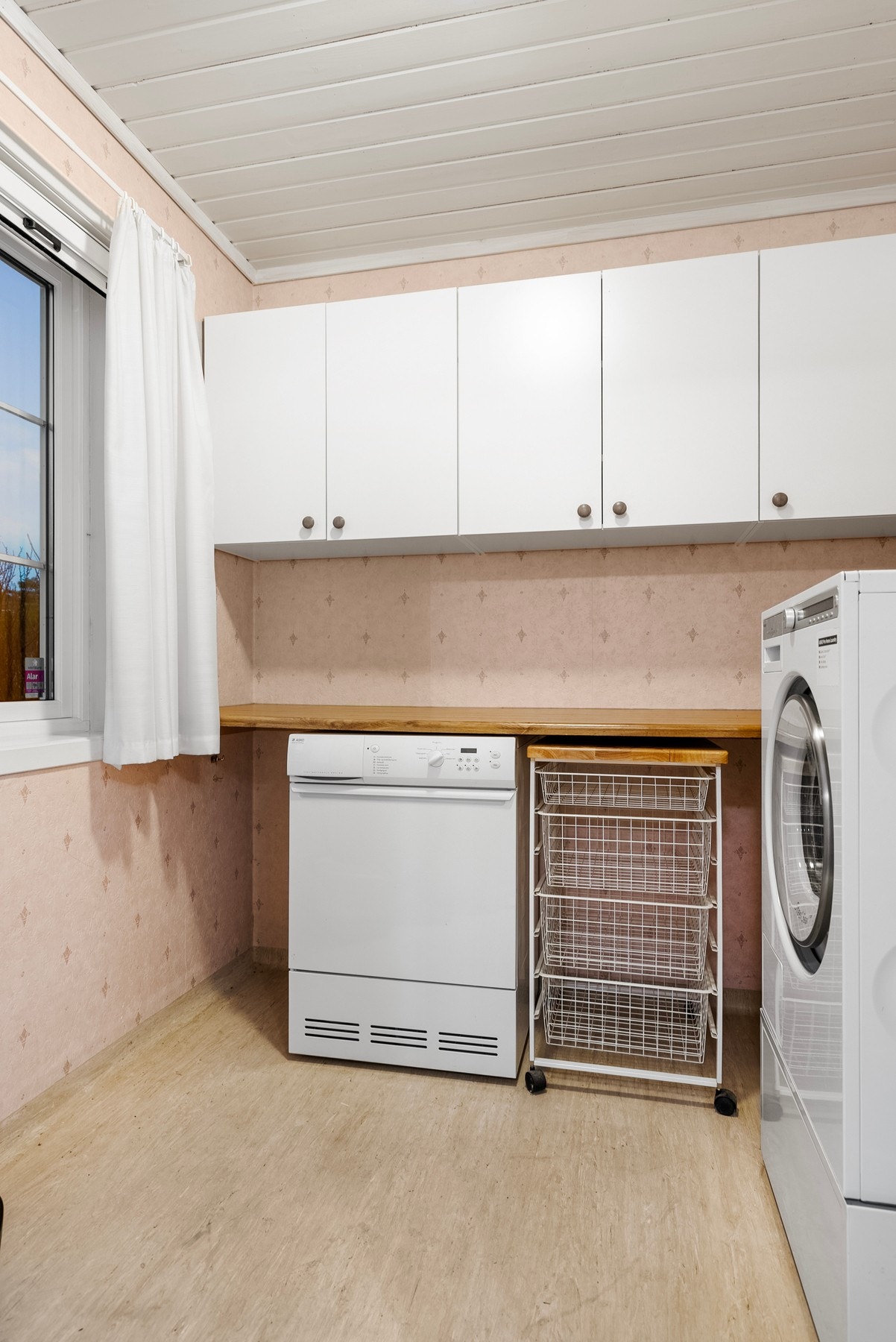 Separat vaskerom innenfor badet Galleribilde