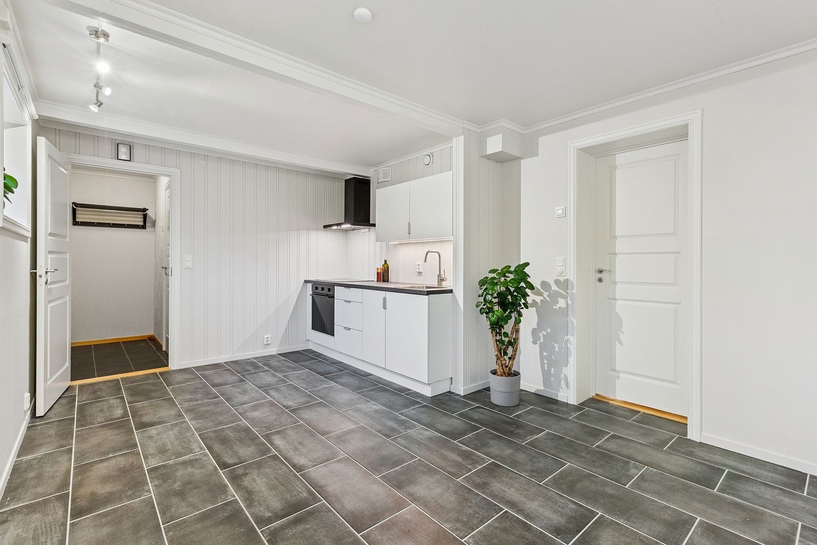 Velkommen til Heimtrøa 10! En nyere oppgradert 3-romsleilighet på ca.61kvm. Galleribilde