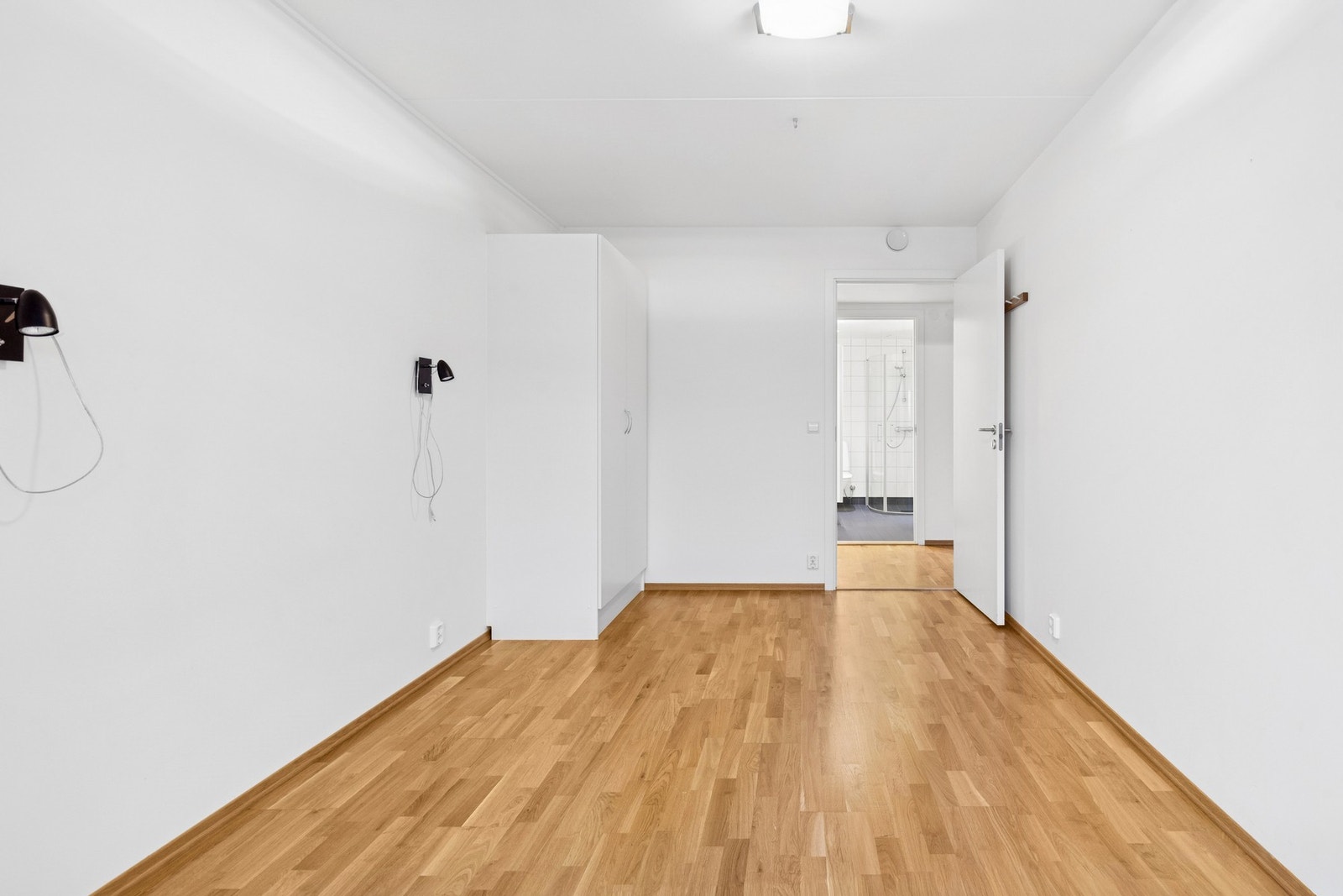 Her er det god plass til seng og annet møblement. Galleribilde